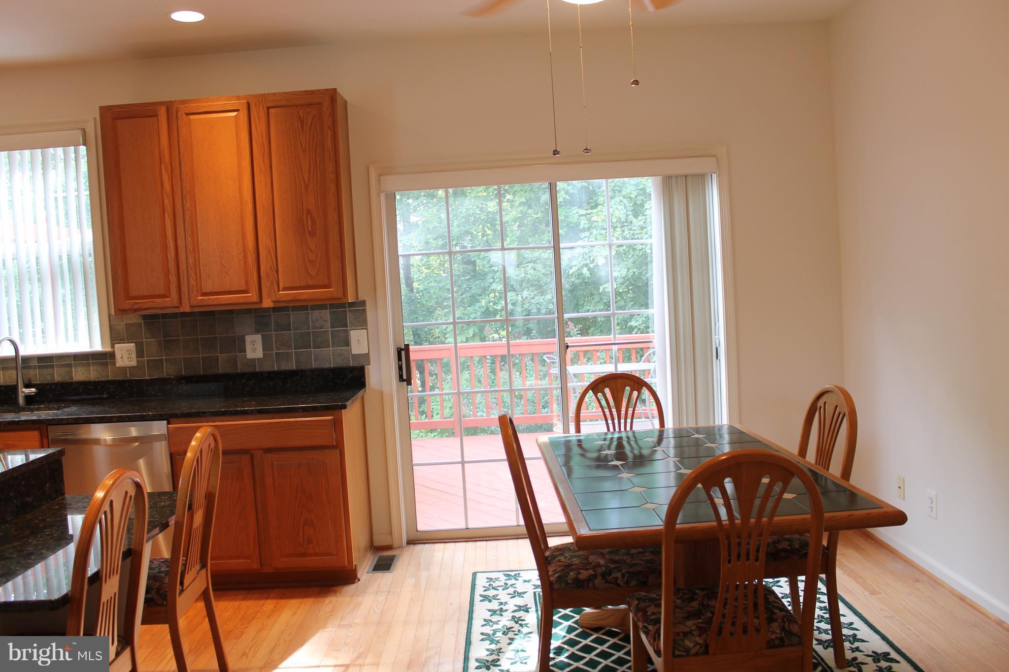 SIGNATURE AT BROADLANDS - Residential Lease