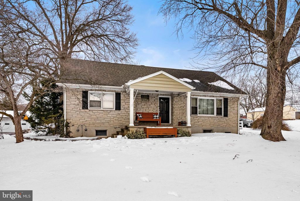 Photo of 817 Buchert Road, POTTSTOWN, PA 19464 (MLS # PAMC2167314)