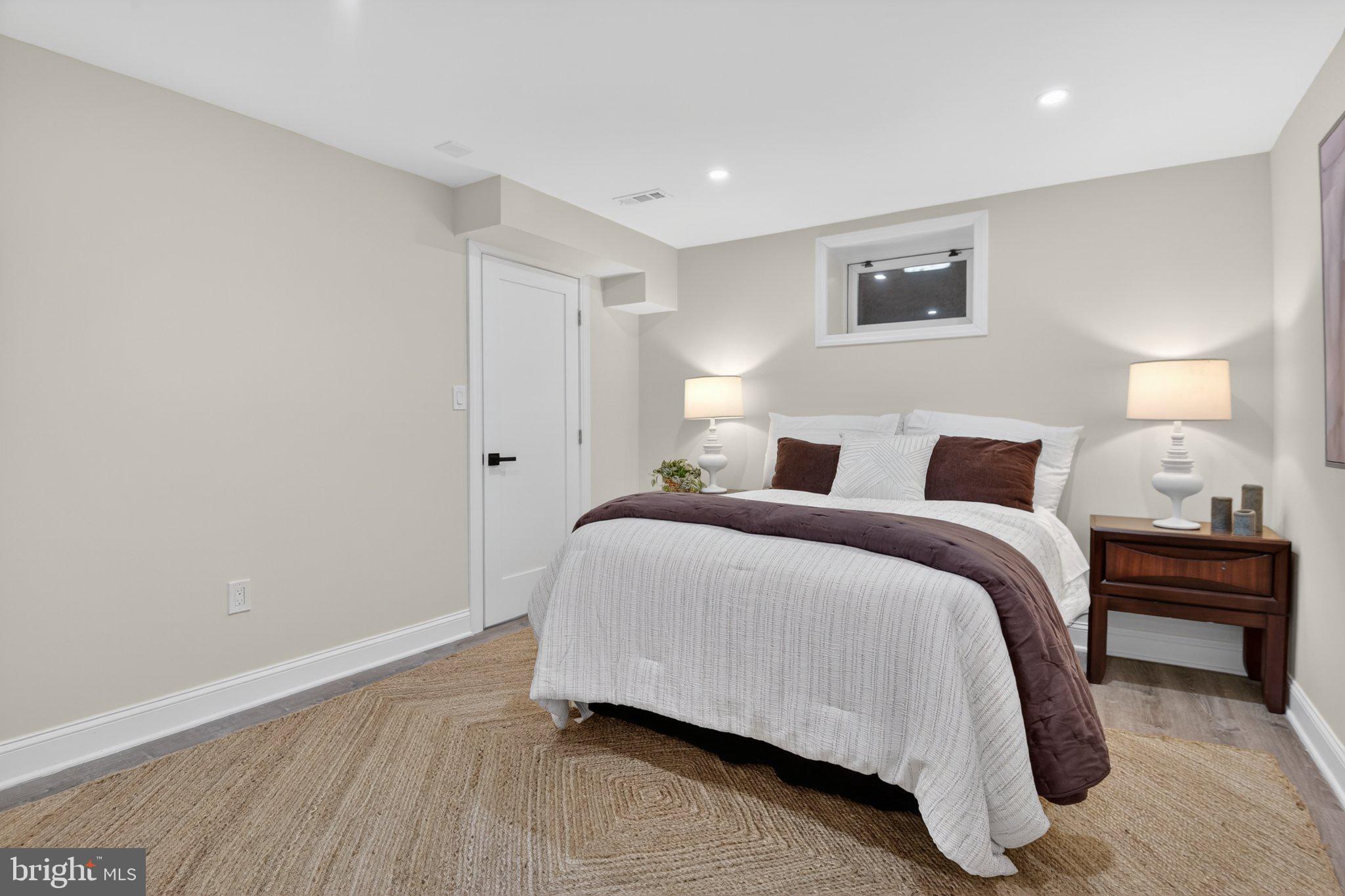 WHEATON FOREST - Residential