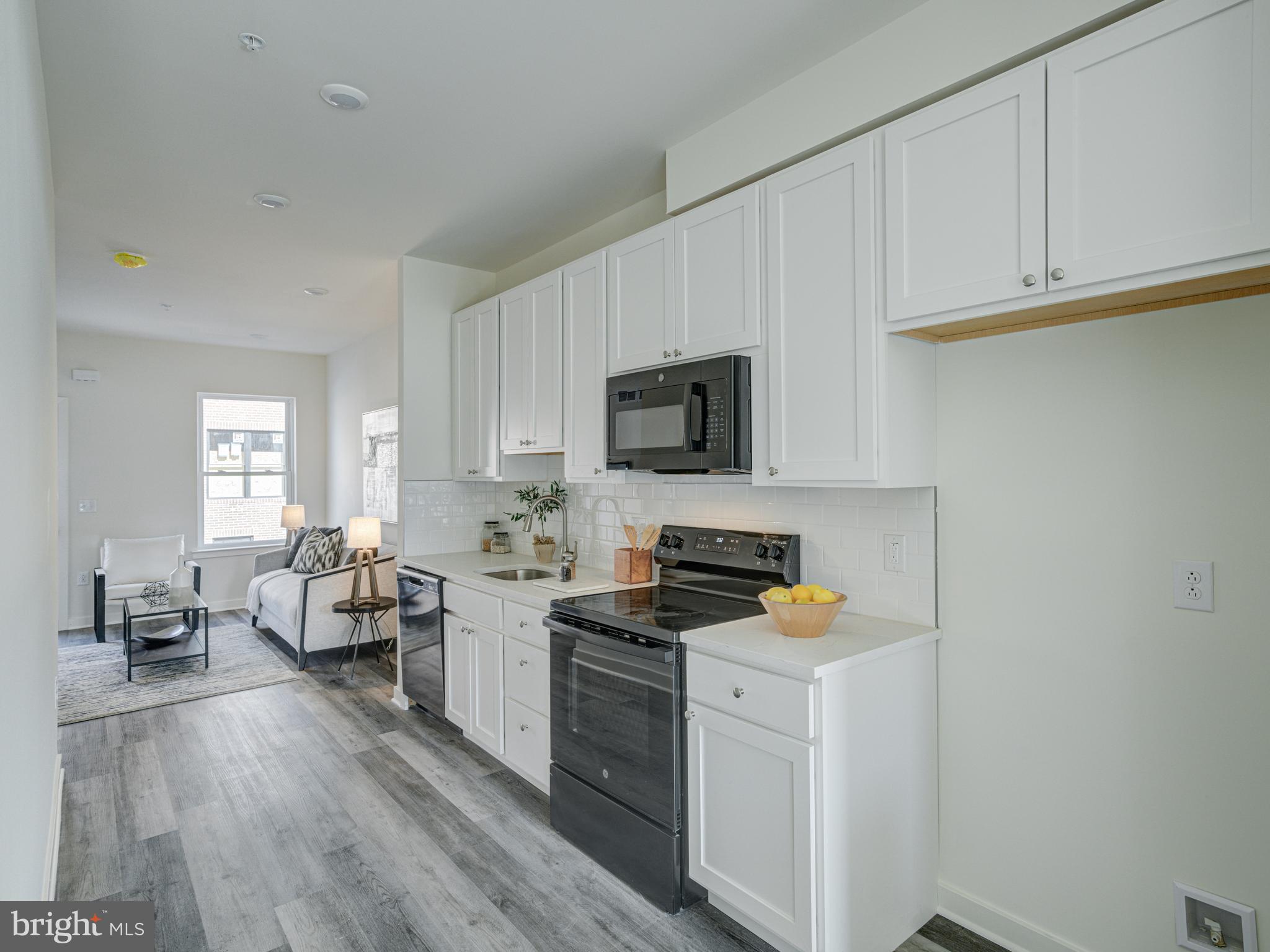 PORT RICHMOND - Residential