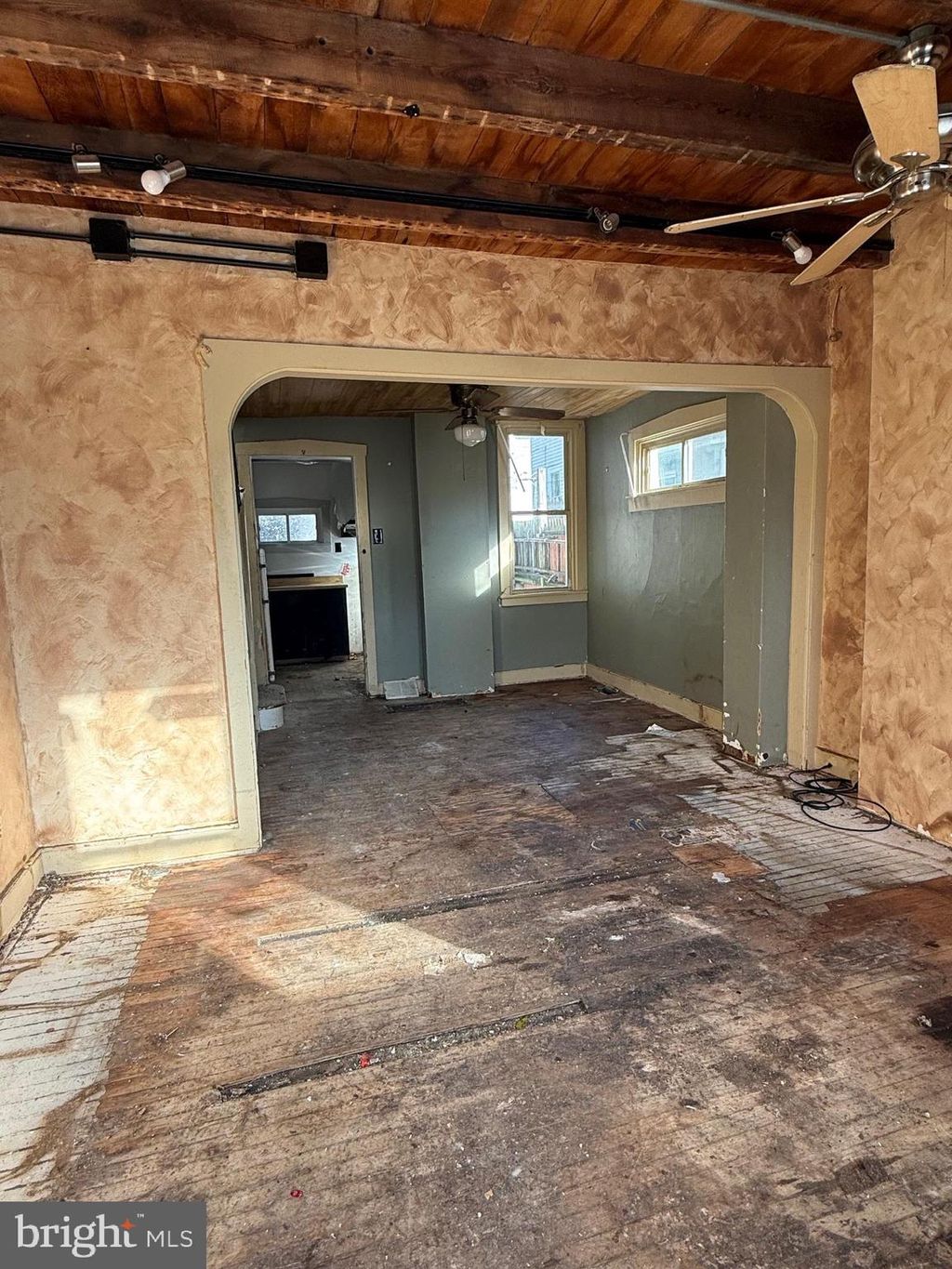 Photo of 305 N Marshall Street, LANCASTER, PA 17602 (MLS # PALA2079310)