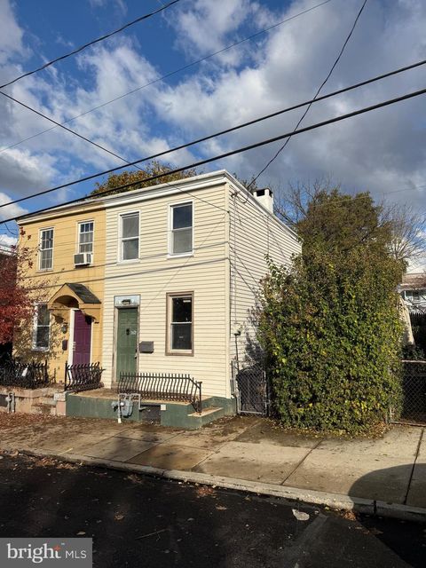 Photo of 305 N Marshall Street, LANCASTER, PA 17602 (MLS # PALA2079310)