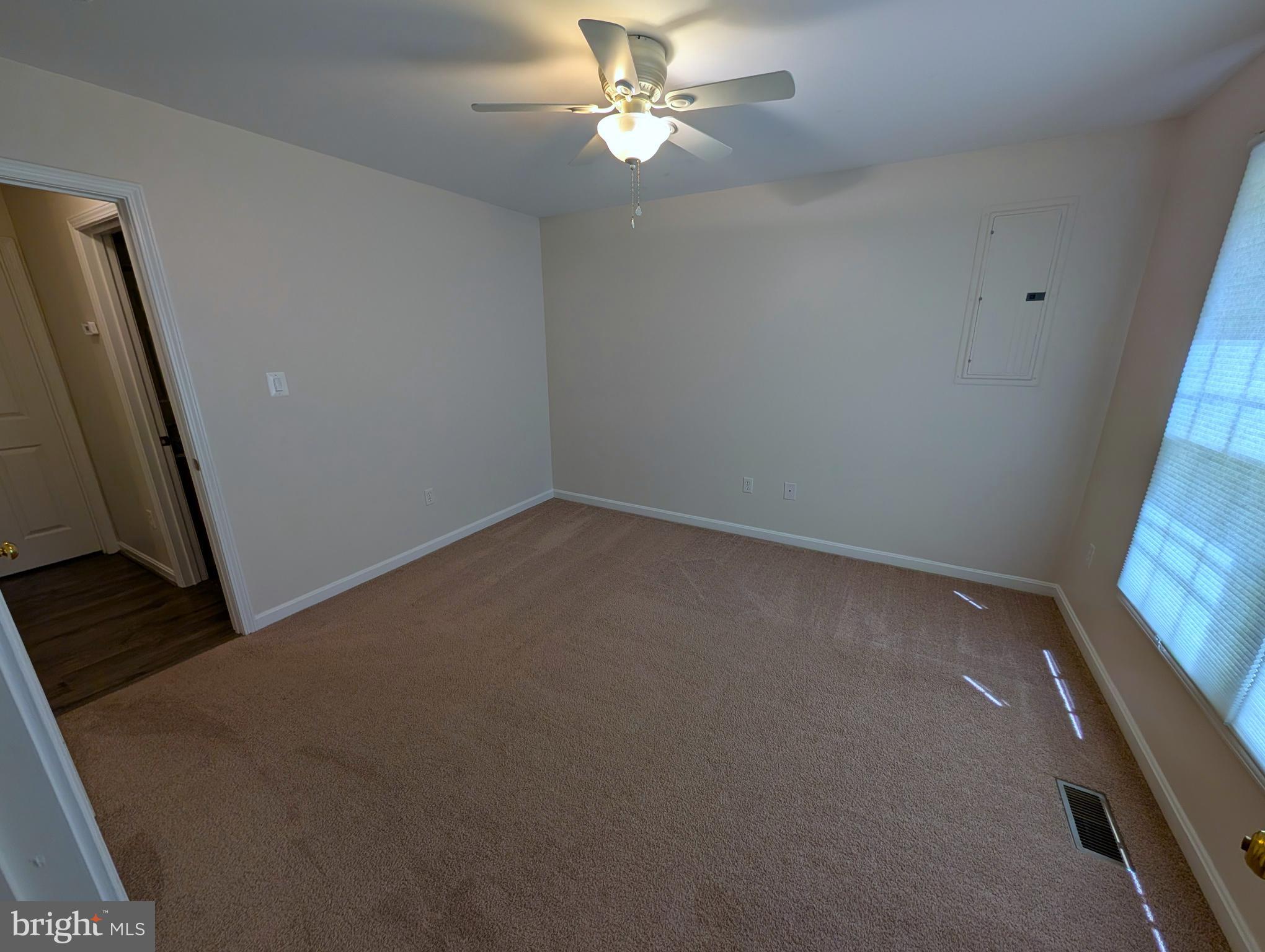 HIGH KNOB - Residential Lease