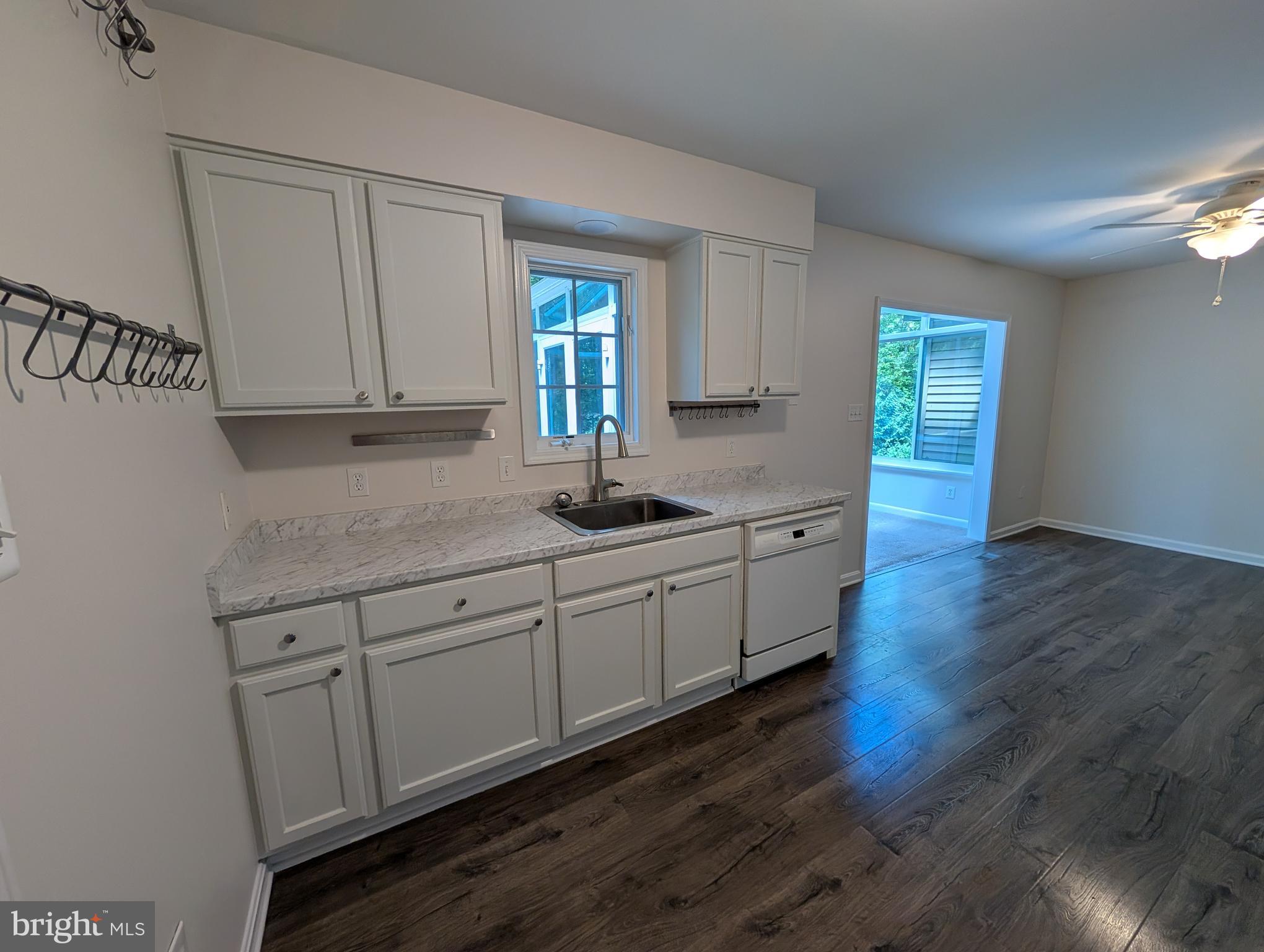 HIGH KNOB - Residential Lease