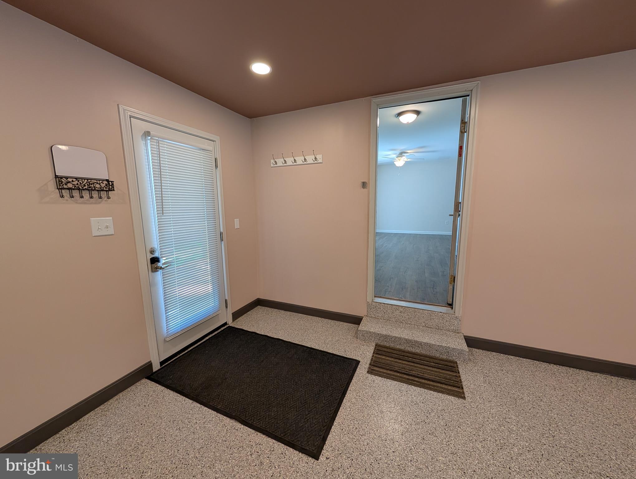 HIGH KNOB - Residential Lease