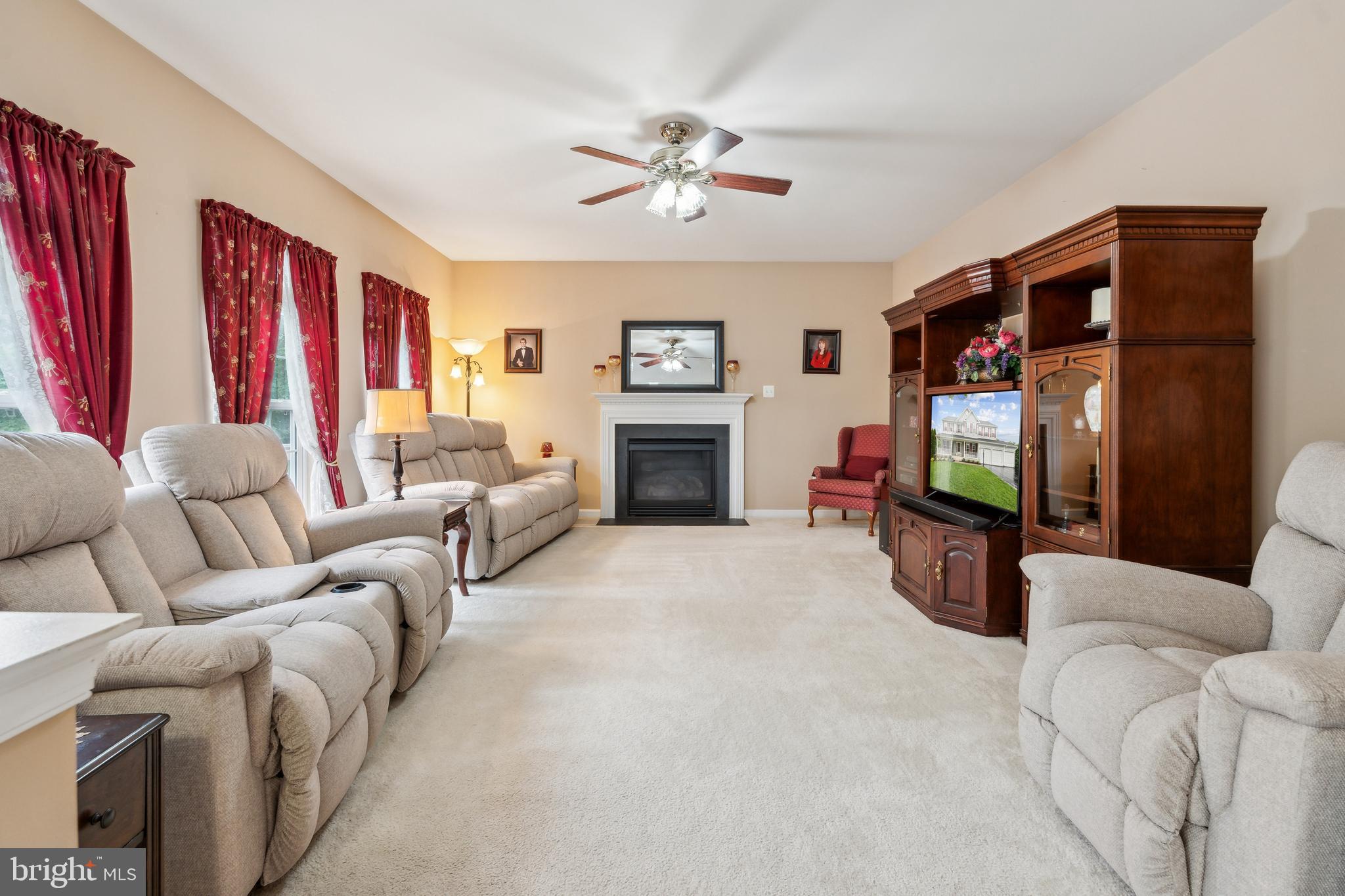 BARRETTS CROSSING - Residential