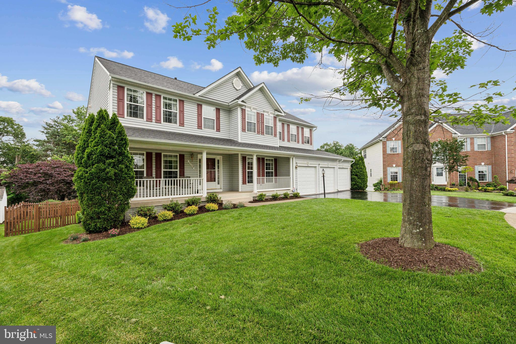 BARRETTS CROSSING - Residential