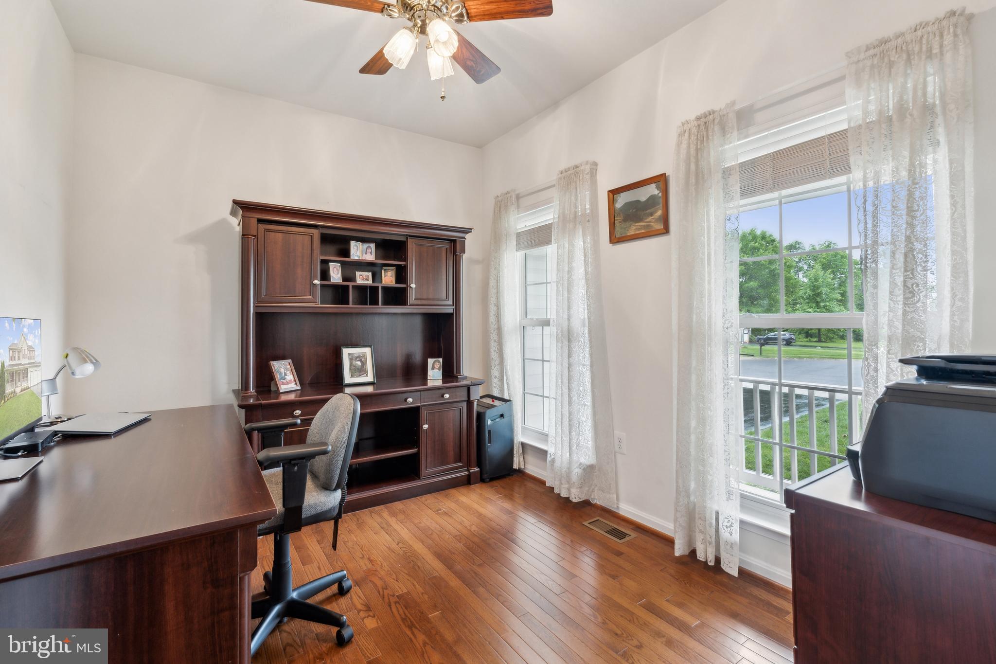 BARRETTS CROSSING - Residential