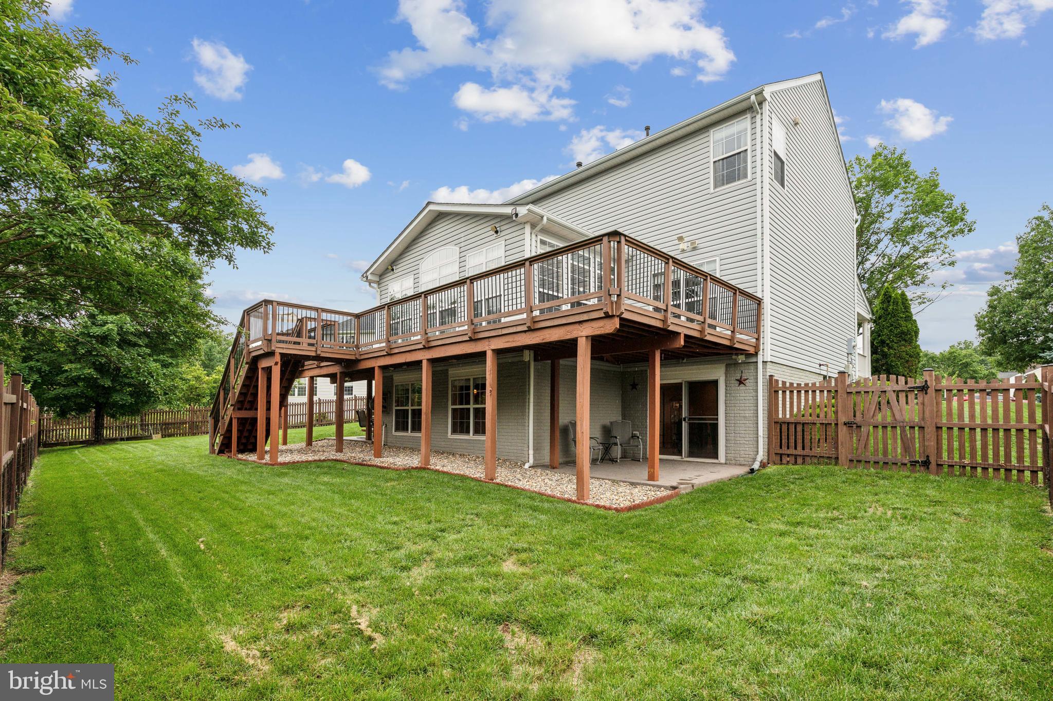 BARRETTS CROSSING - Residential