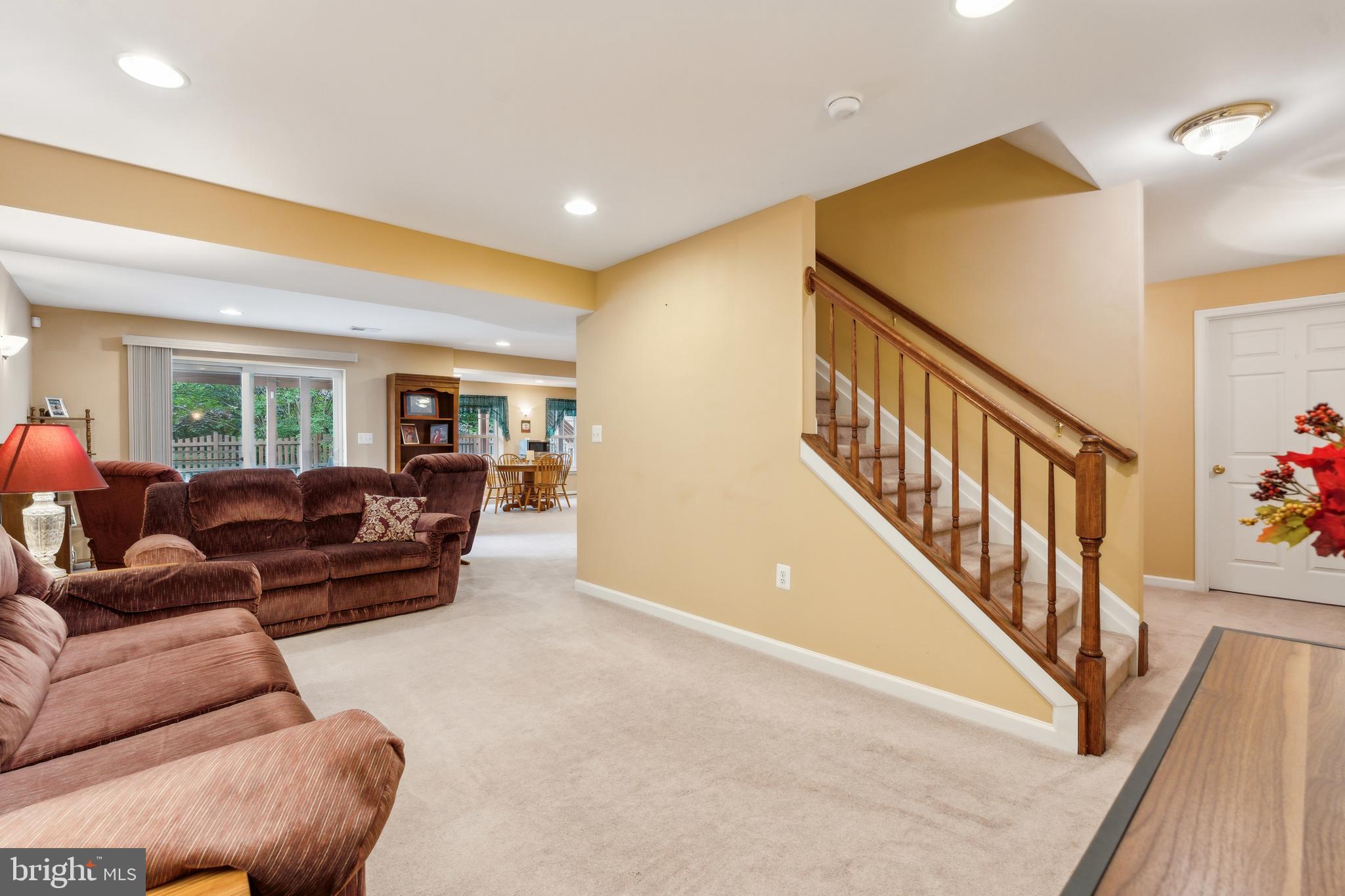 BARRETTS CROSSING - Residential