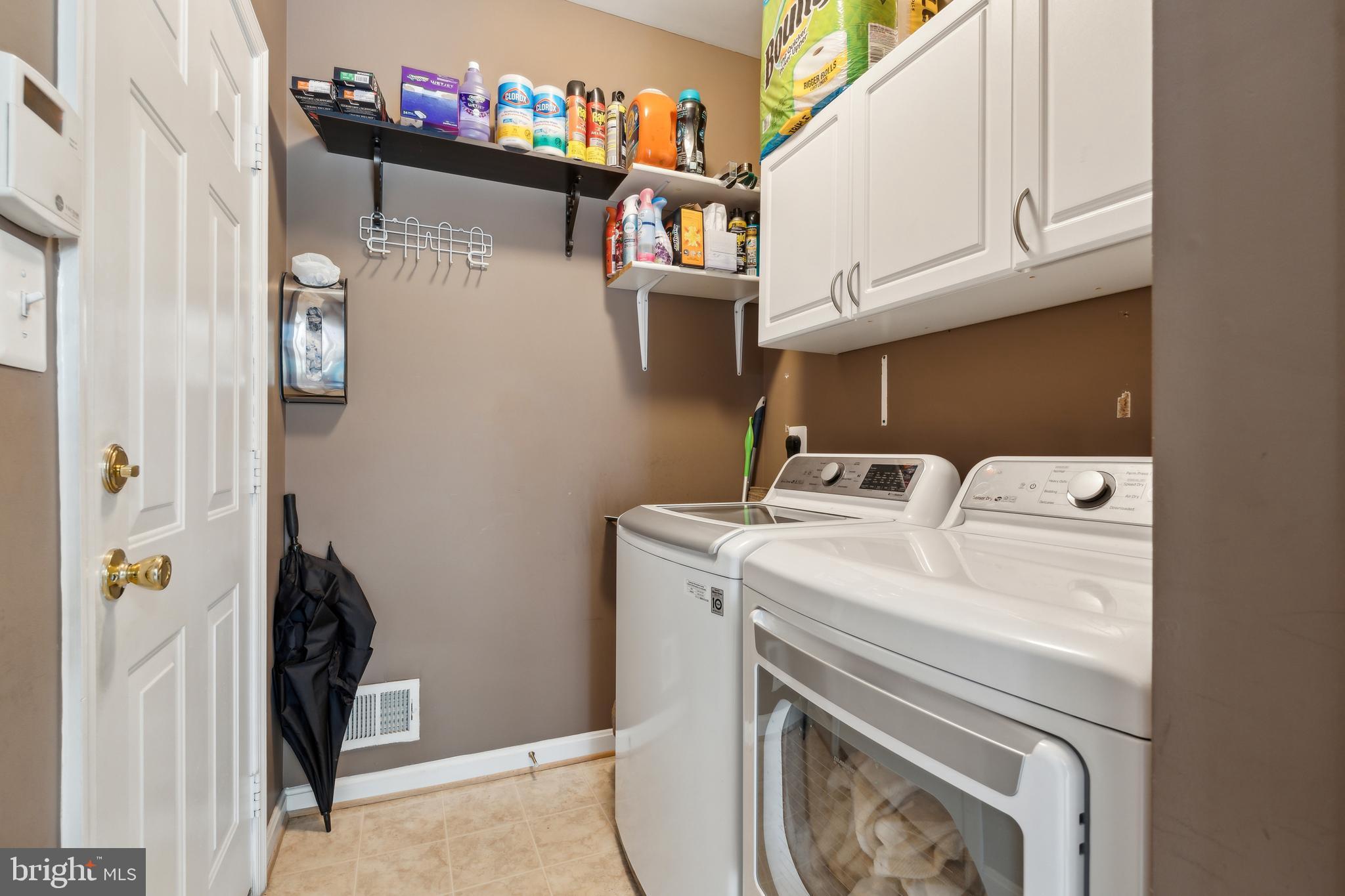 BARRETTS CROSSING - Residential