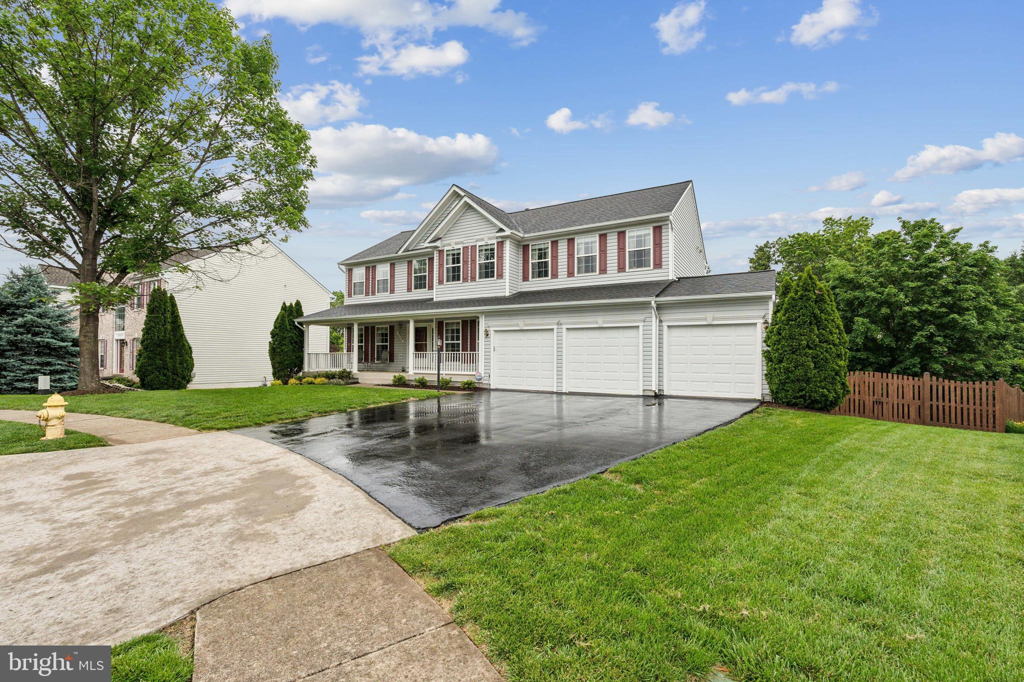 BARRETTS CROSSING - Residential