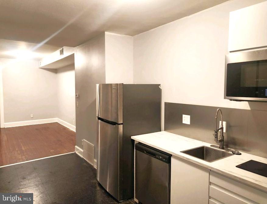 BELAIR-EDISON - Residential Lease