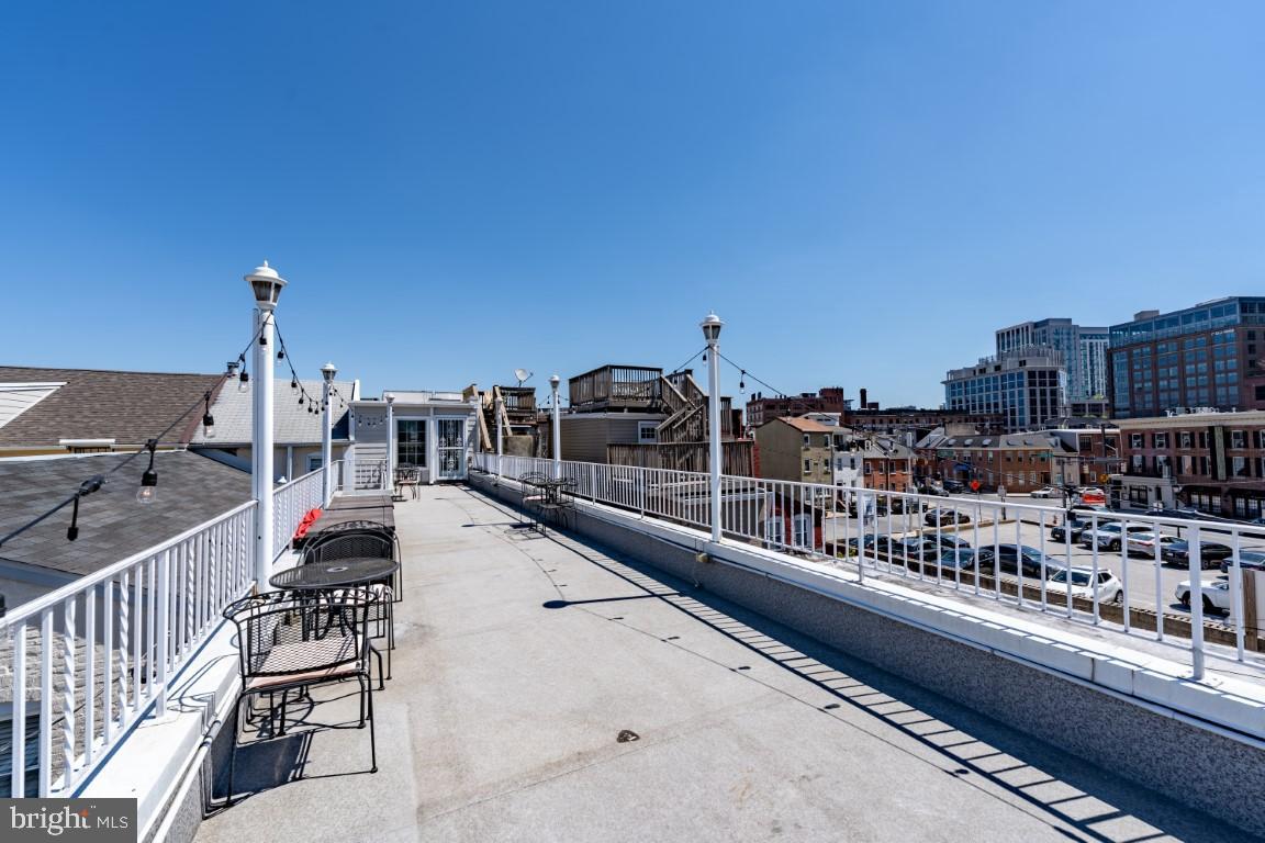 LITTLE ITALY - Residential Lease