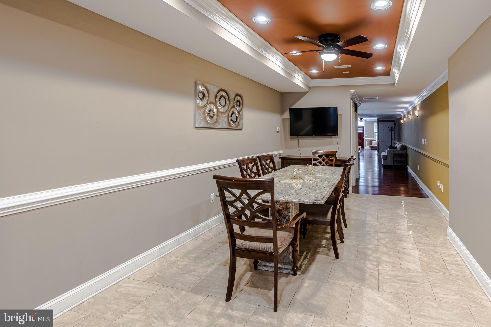 LITTLE ITALY - Residential Lease