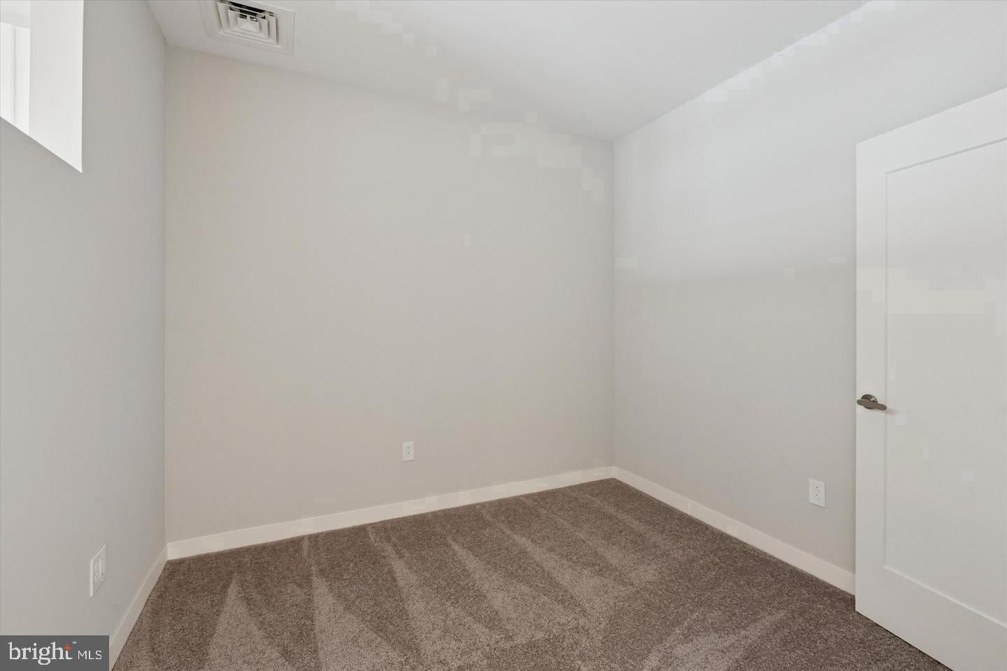 1219-23 CONSTITUTION AVENUE 2456