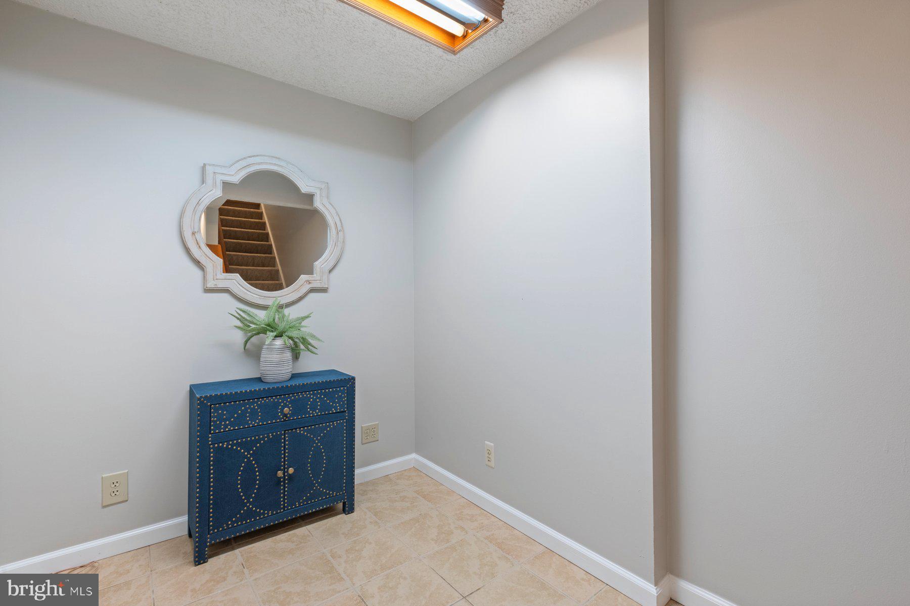 NEWINGTON COMMONS - Residential