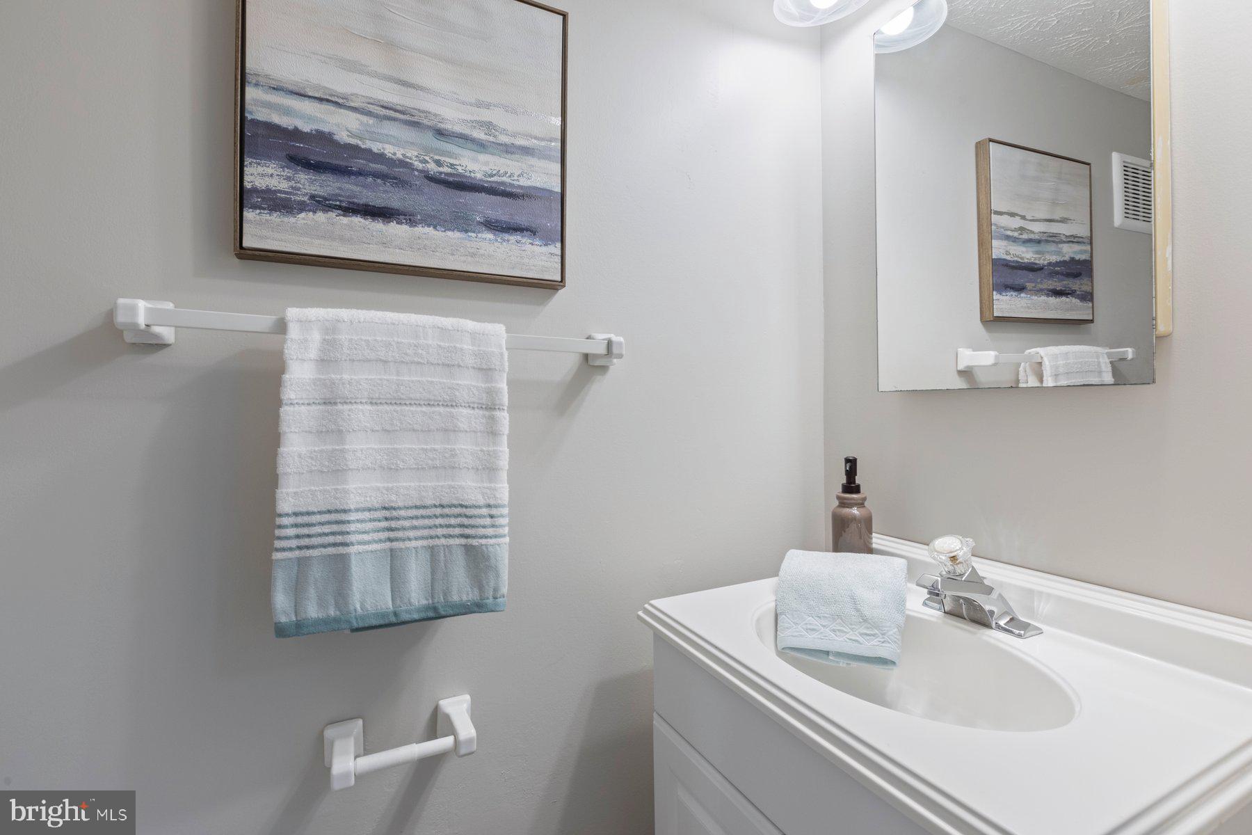 NEWINGTON COMMONS - Residential