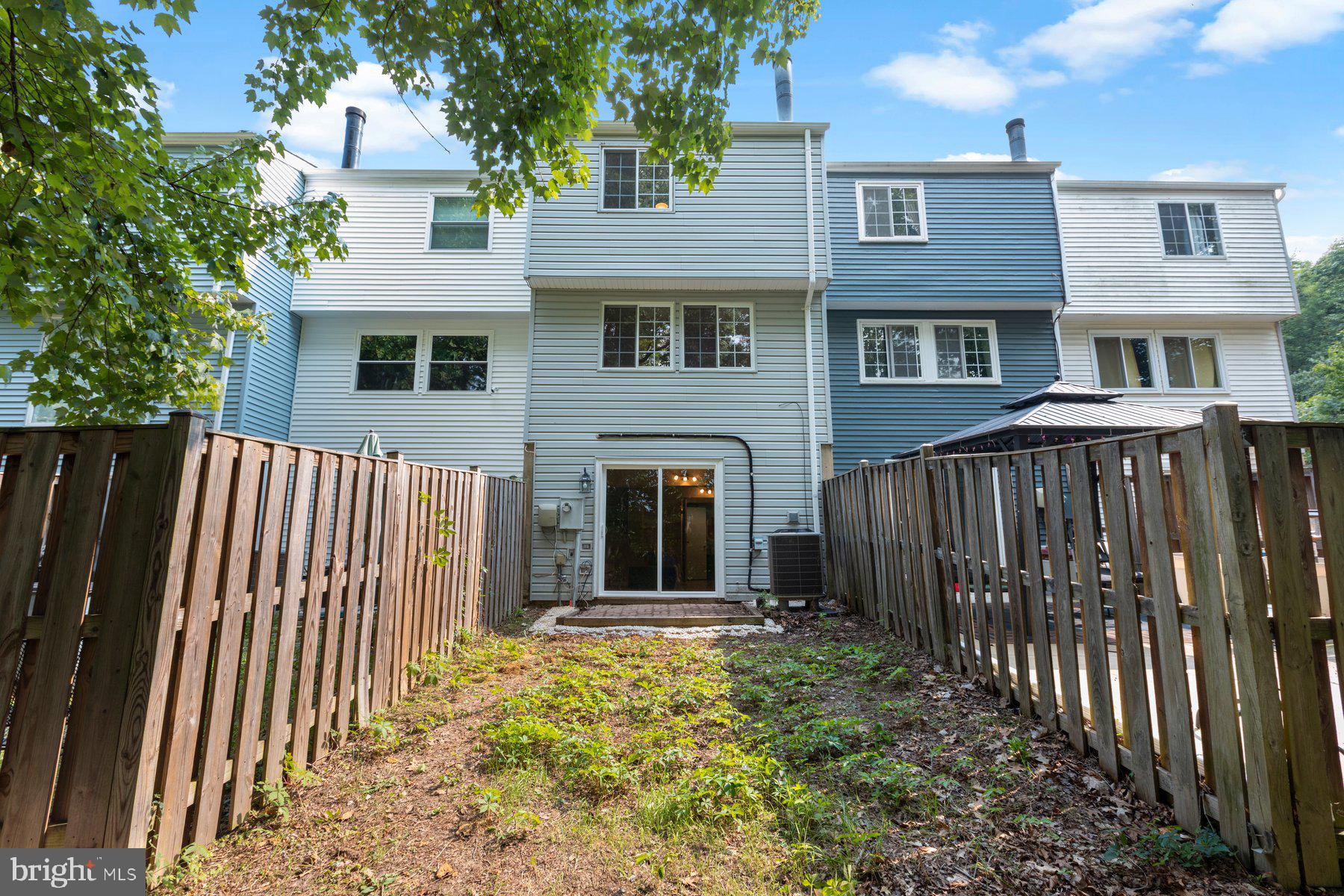 NEWINGTON COMMONS - Residential