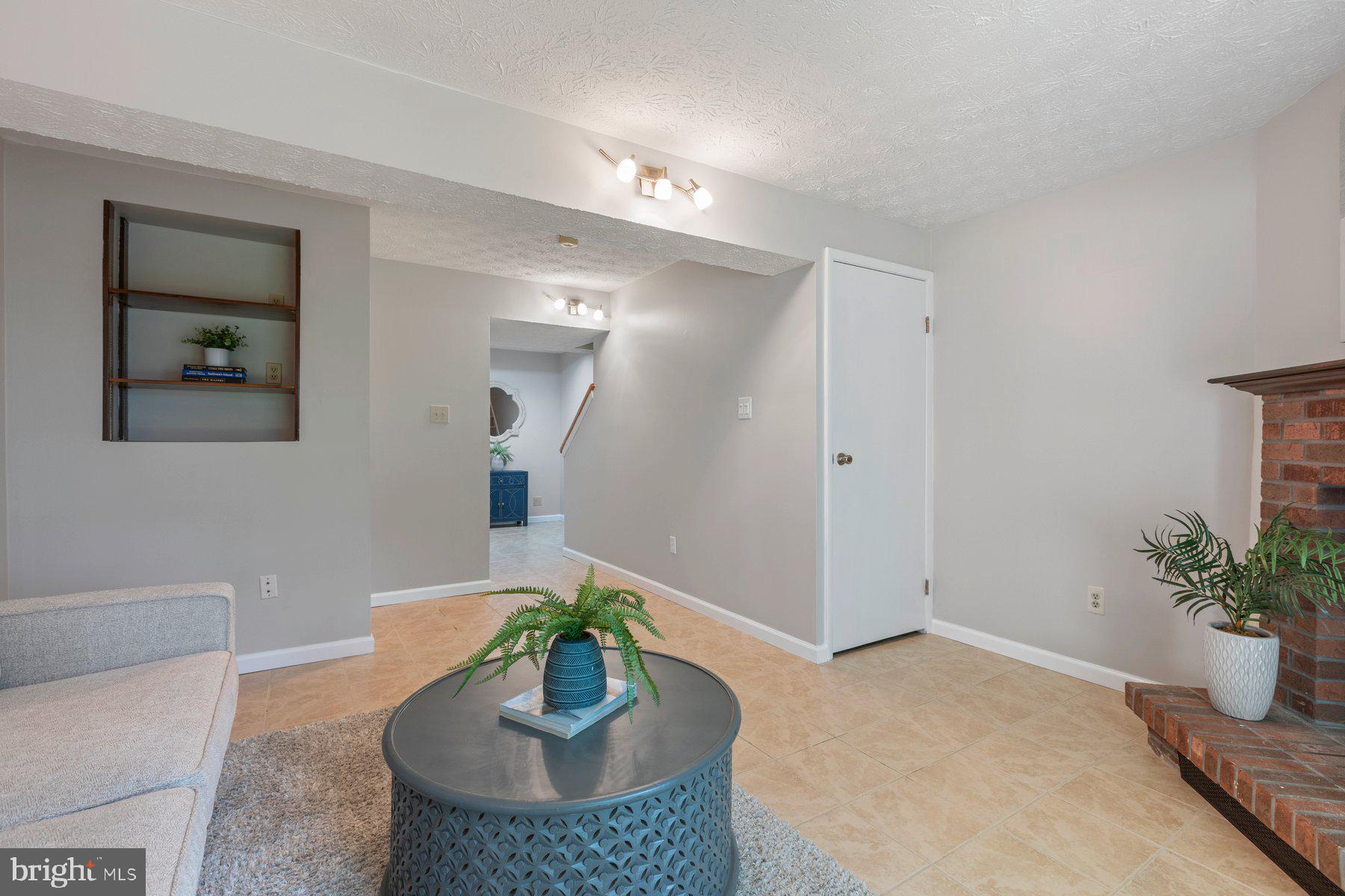 NEWINGTON COMMONS - Residential