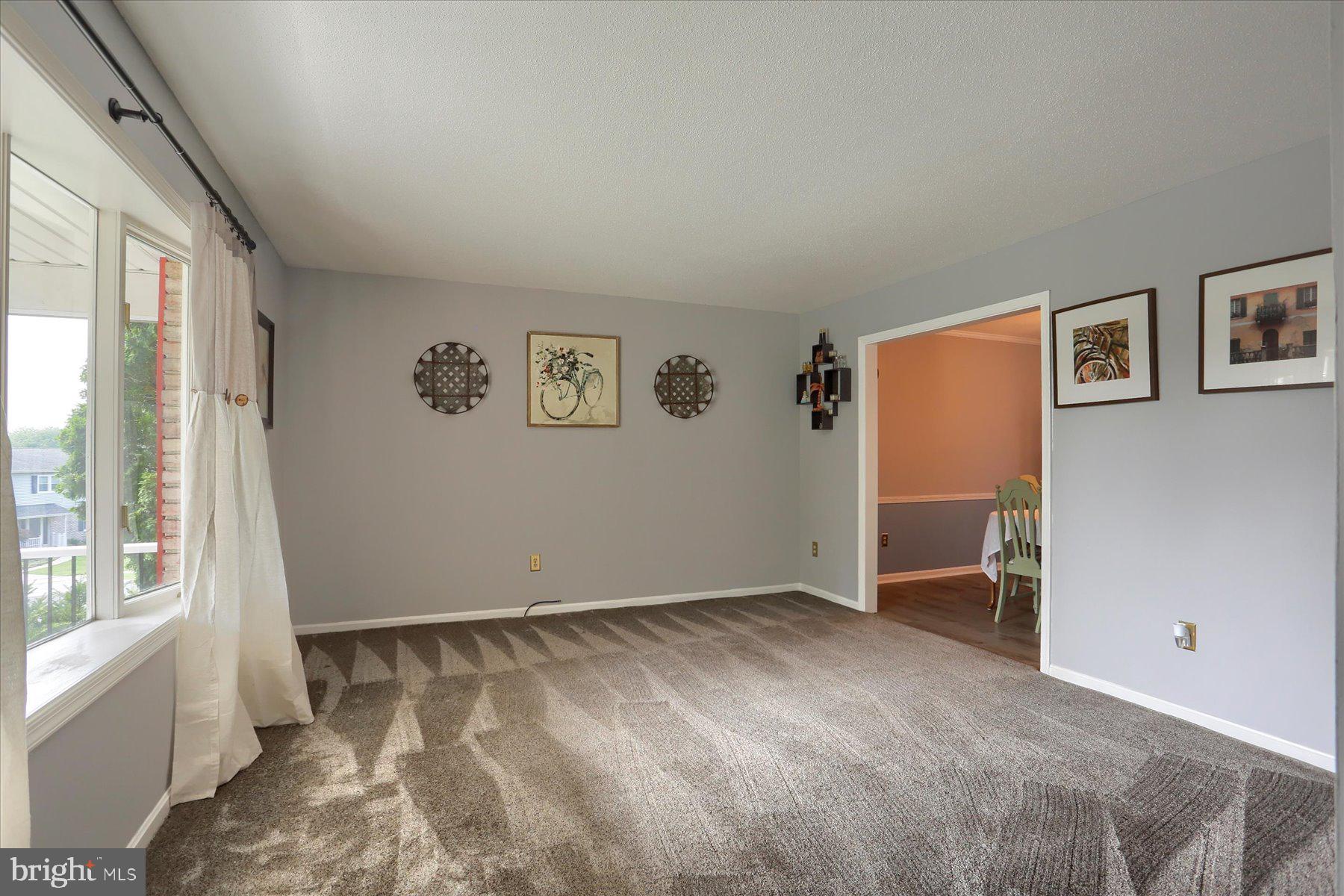 DEIMLER MANOR - Residential