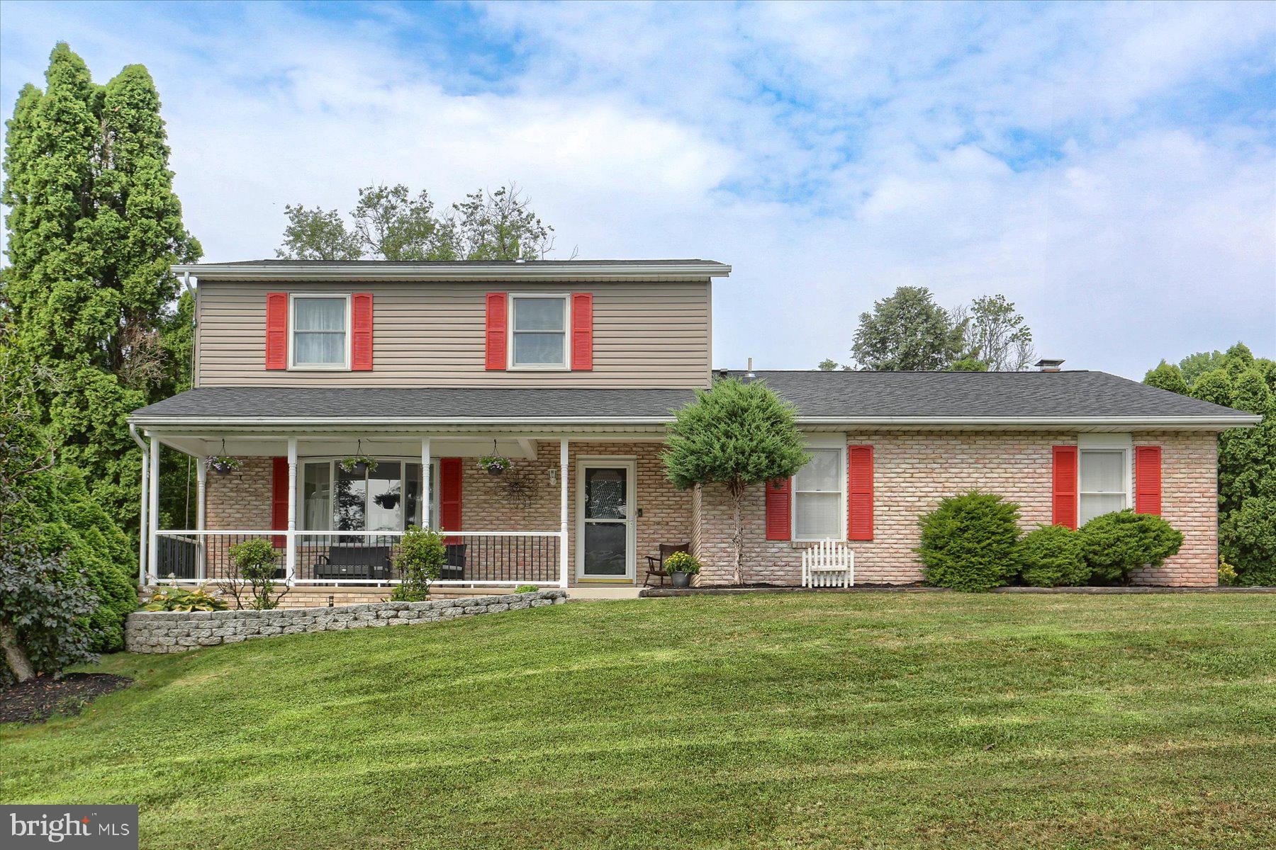 DEIMLER MANOR - Residential