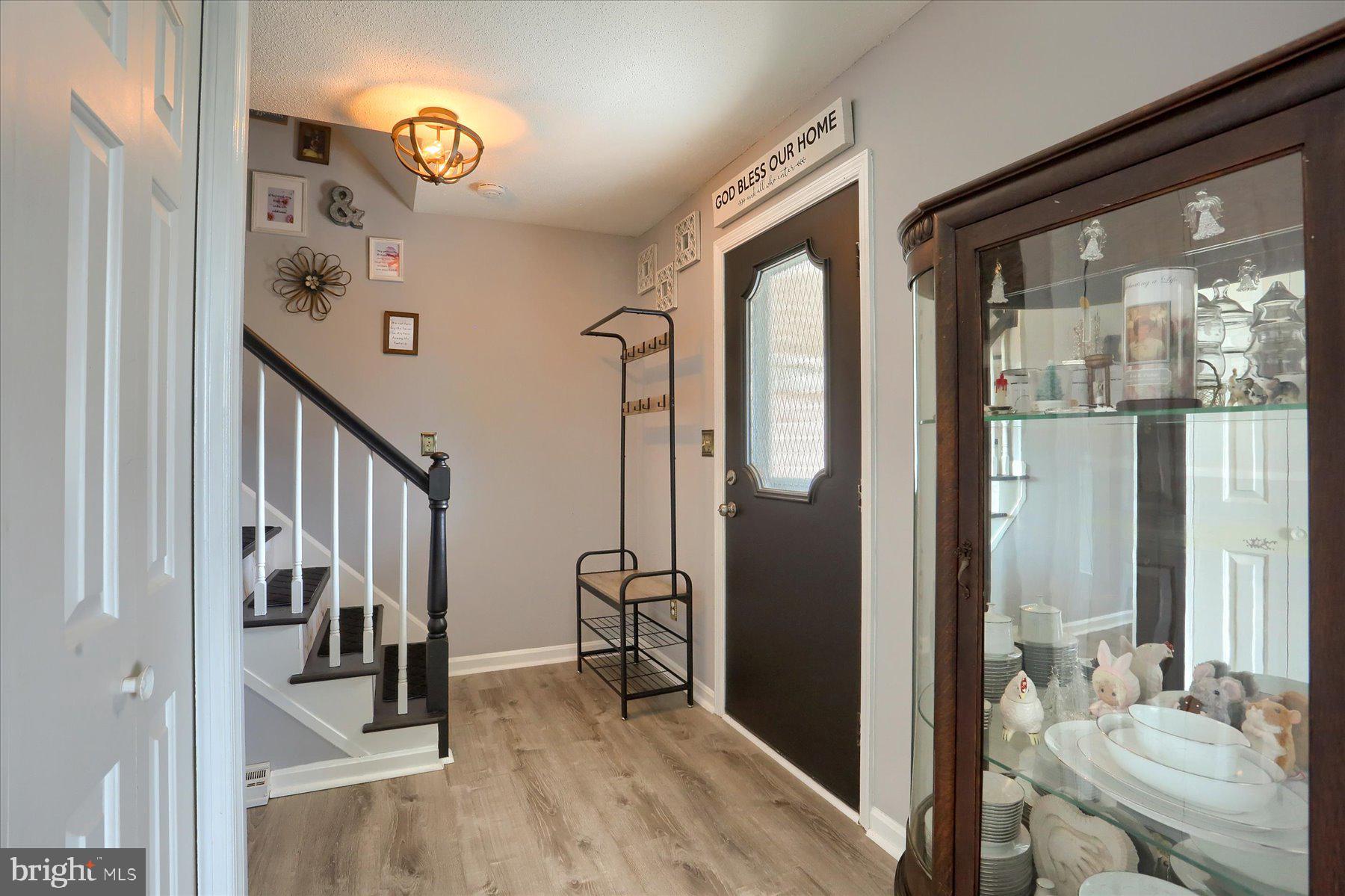 DEIMLER MANOR - Residential