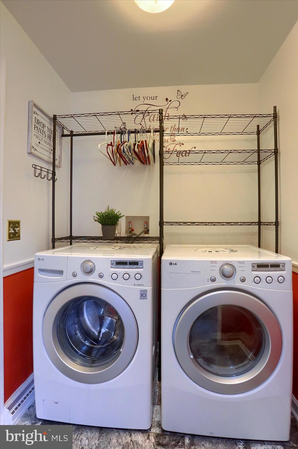 DEIMLER MANOR - Residential