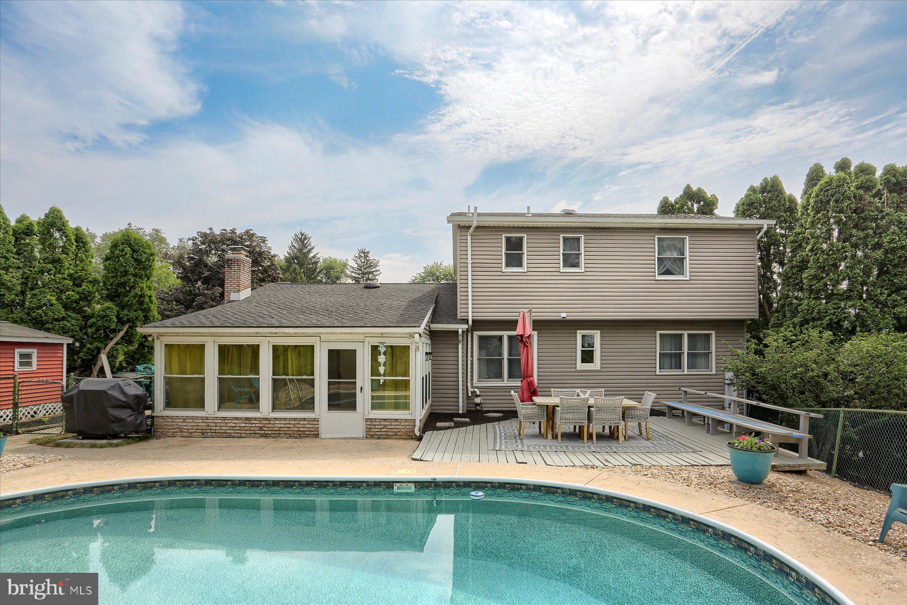 DEIMLER MANOR - Residential