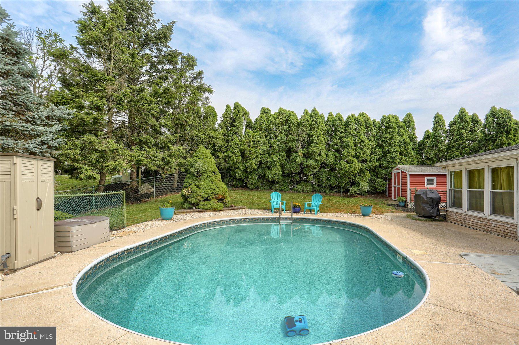 DEIMLER MANOR - Residential