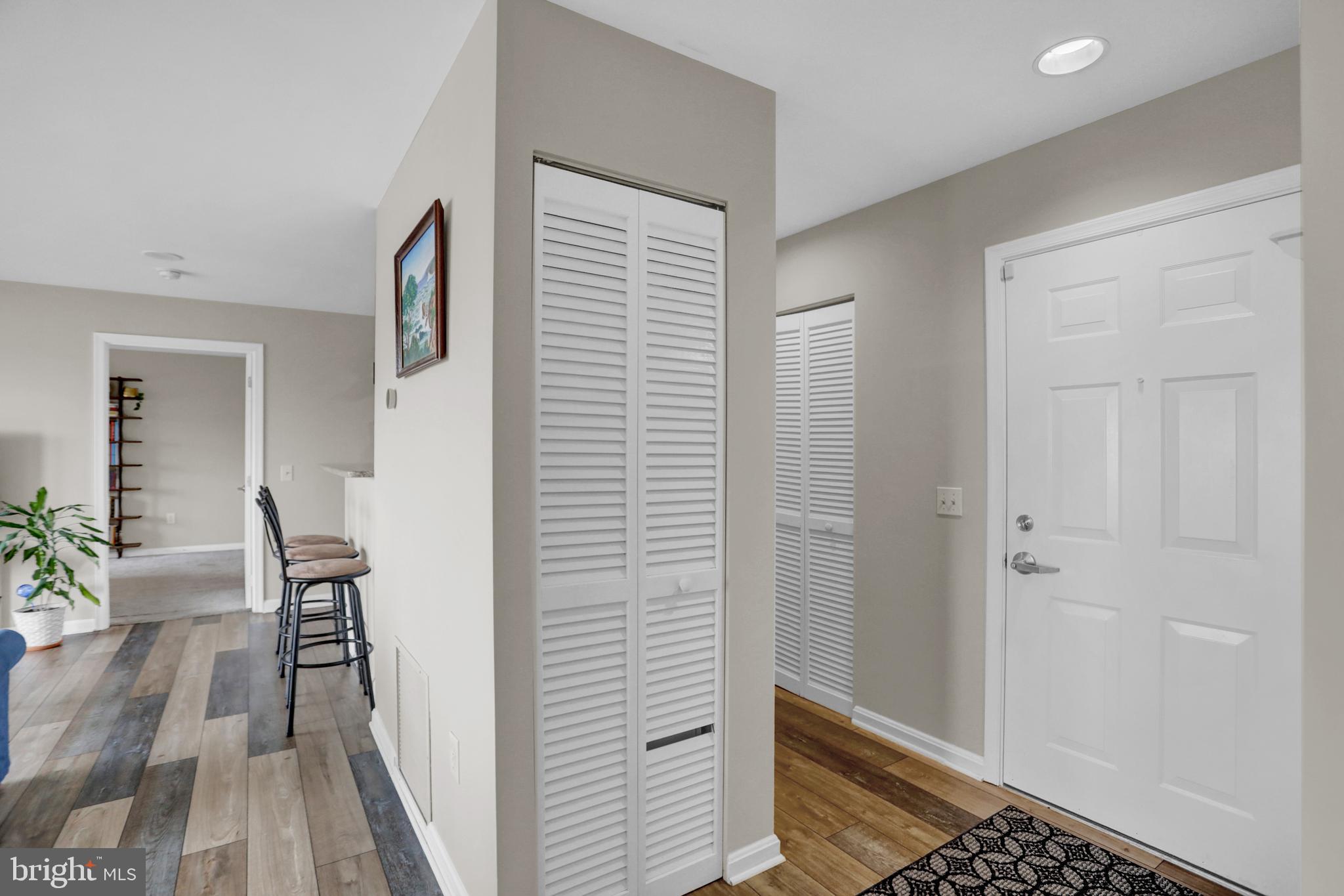 LIGHTHOUSE POINT EAST - Residential