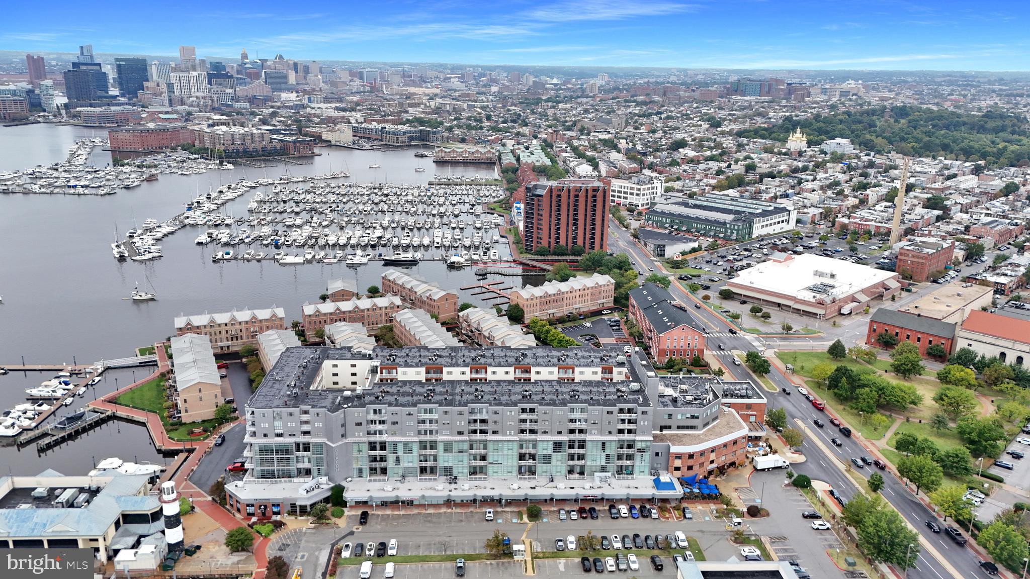 LIGHTHOUSE POINT EAST - Residential