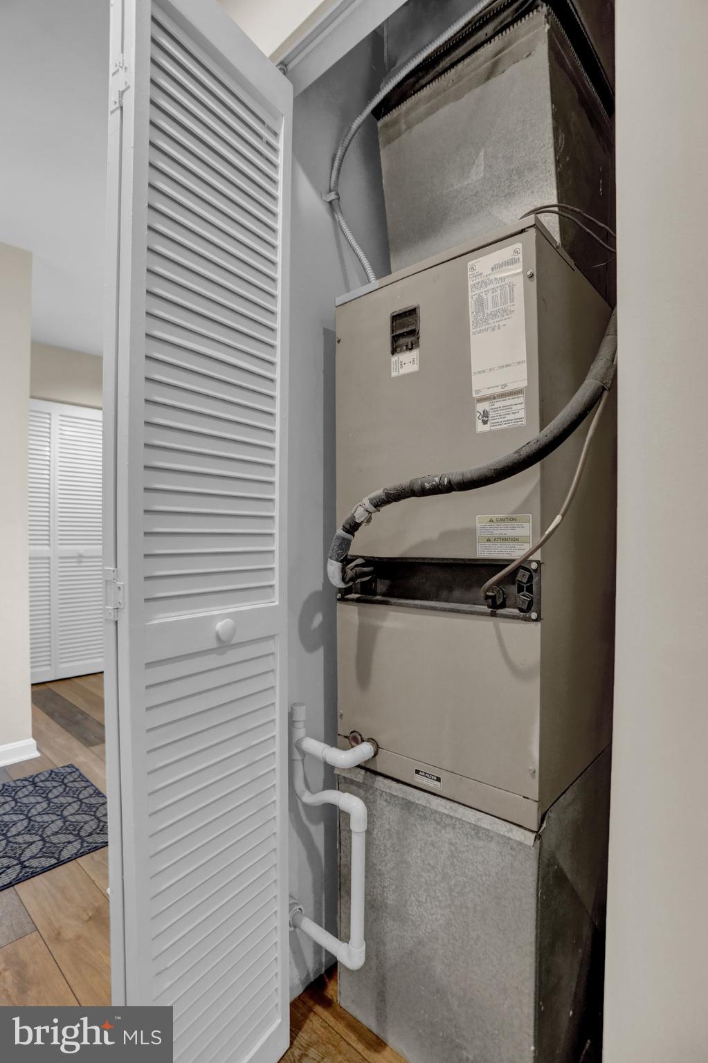 LIGHTHOUSE POINT EAST - Residential