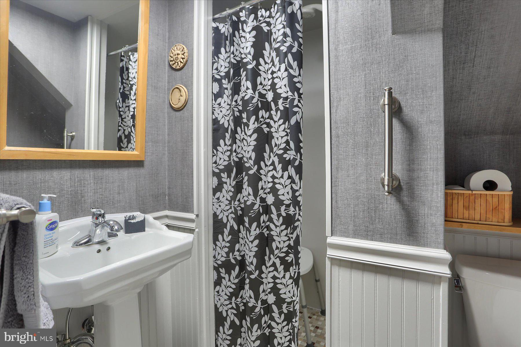 GREEN ACRES - Residential