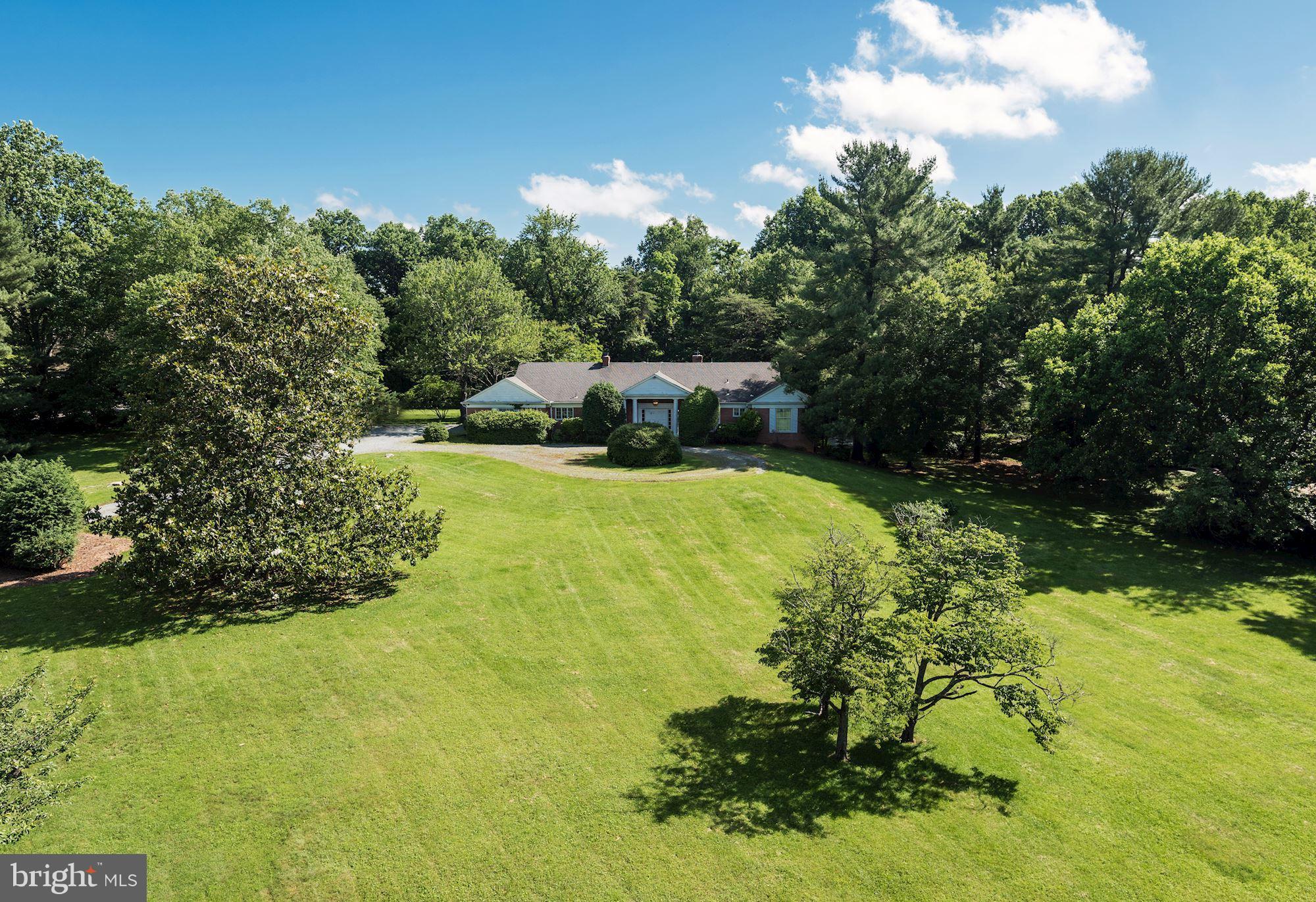 POTOMAC MANOR - Residential