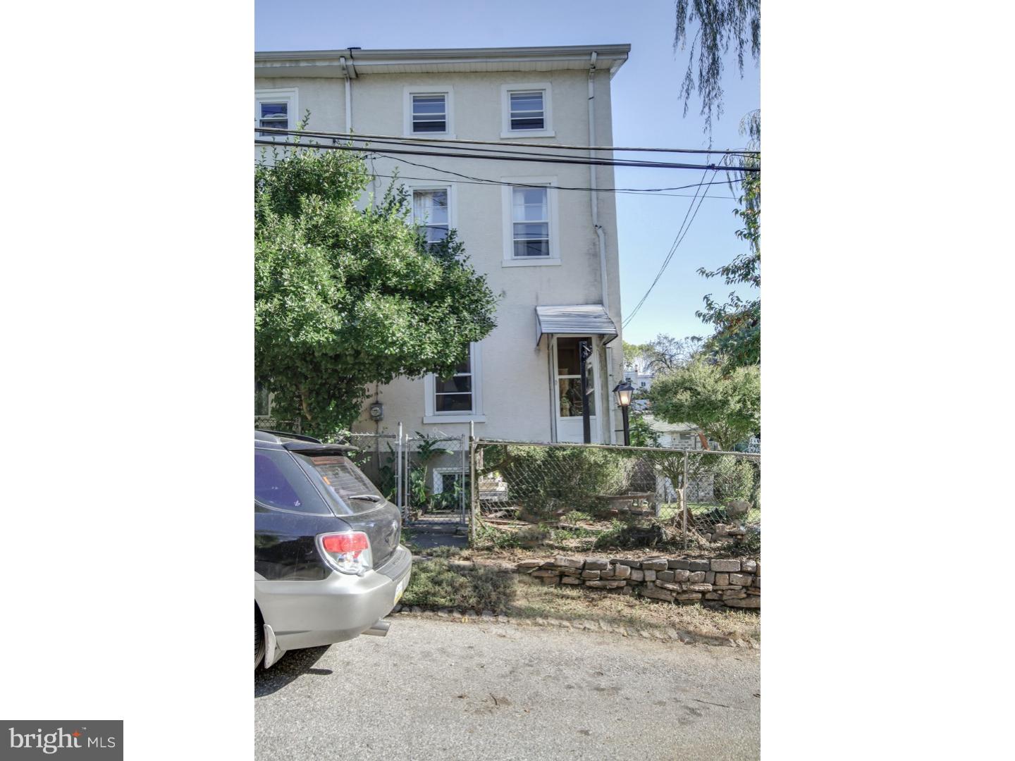 BLUE BELL HILL - Residential