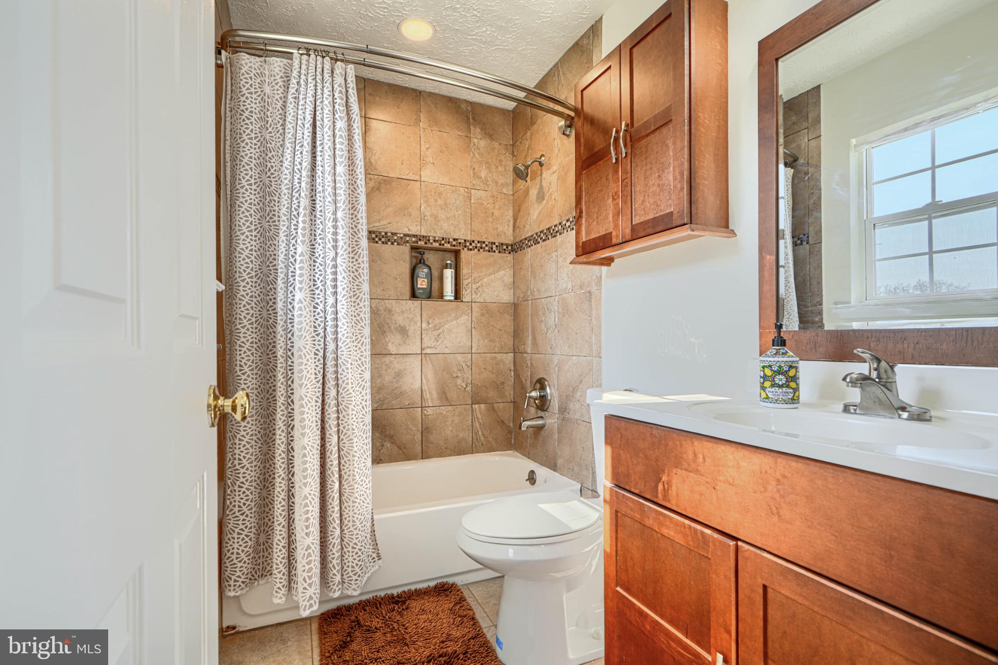 TOWN OF PERRYVILLE - Residential