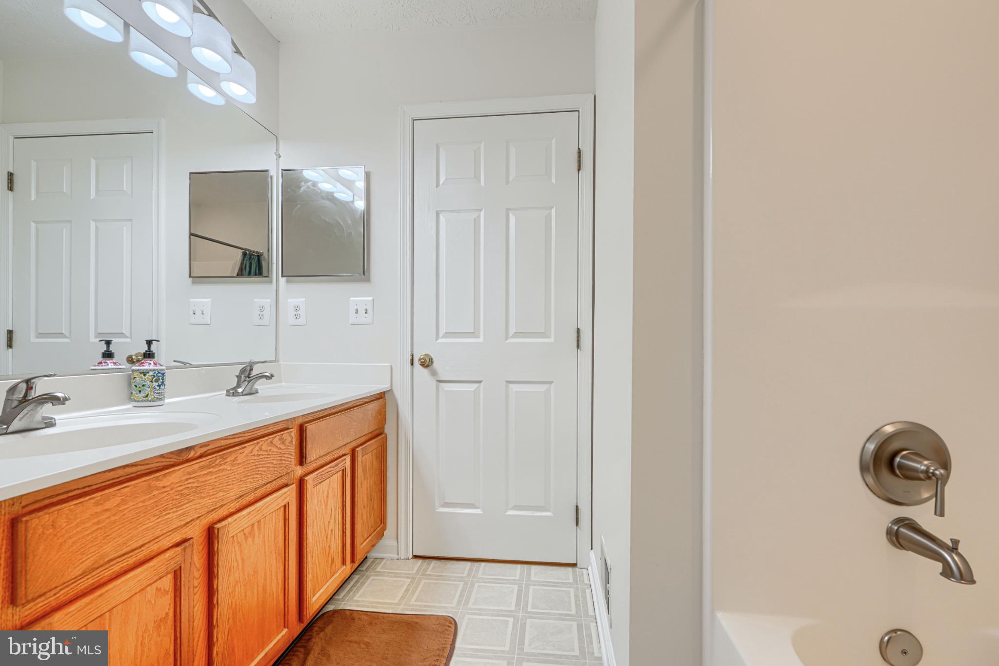 TOWN OF PERRYVILLE - Residential