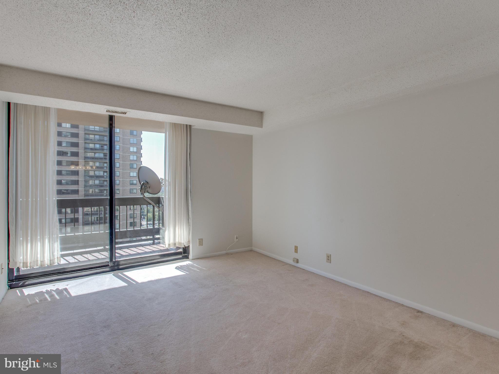 SKYLINE SQUARE CONDO - Residential Lease