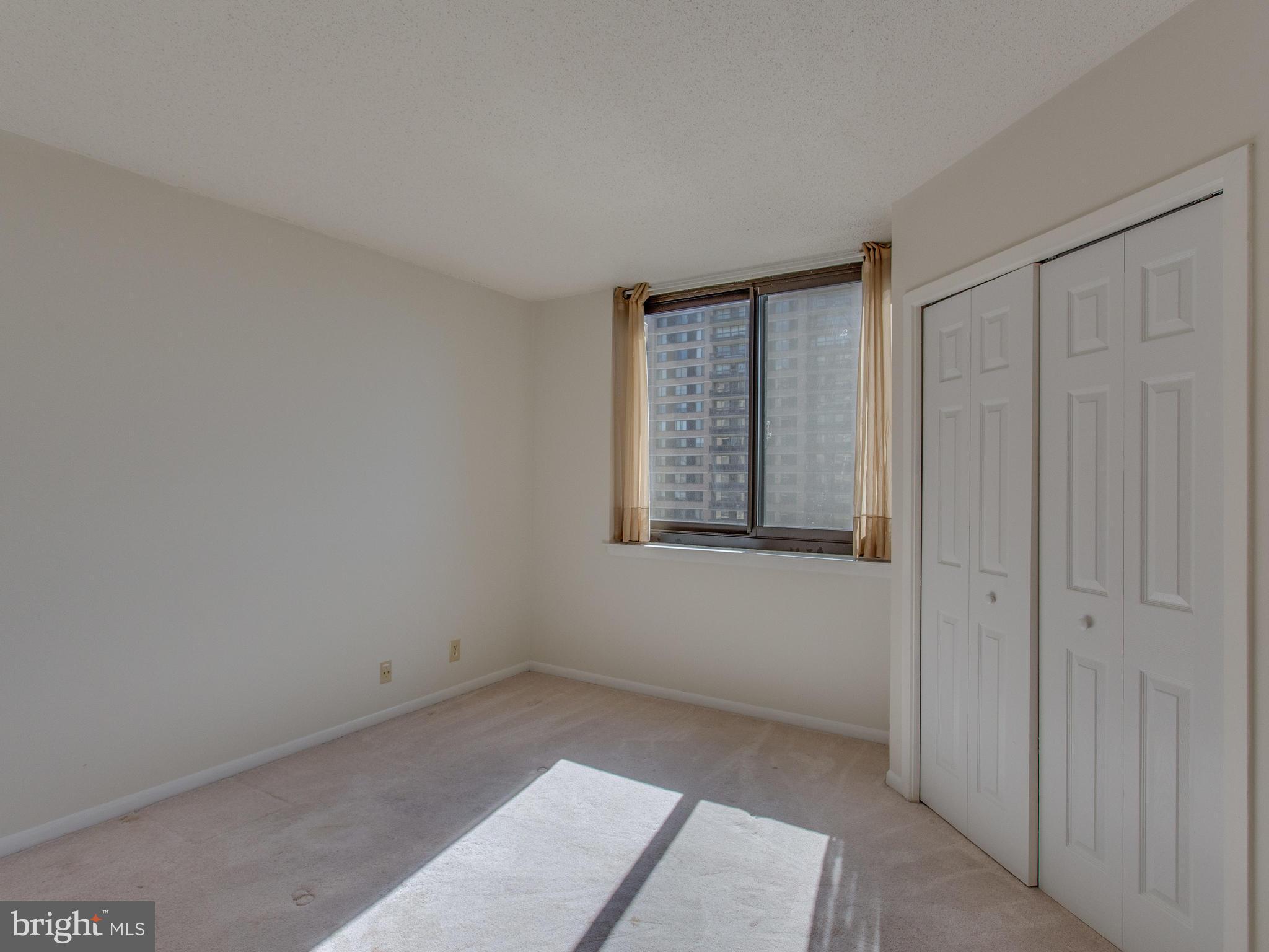 SKYLINE SQUARE CONDO - Residential Lease