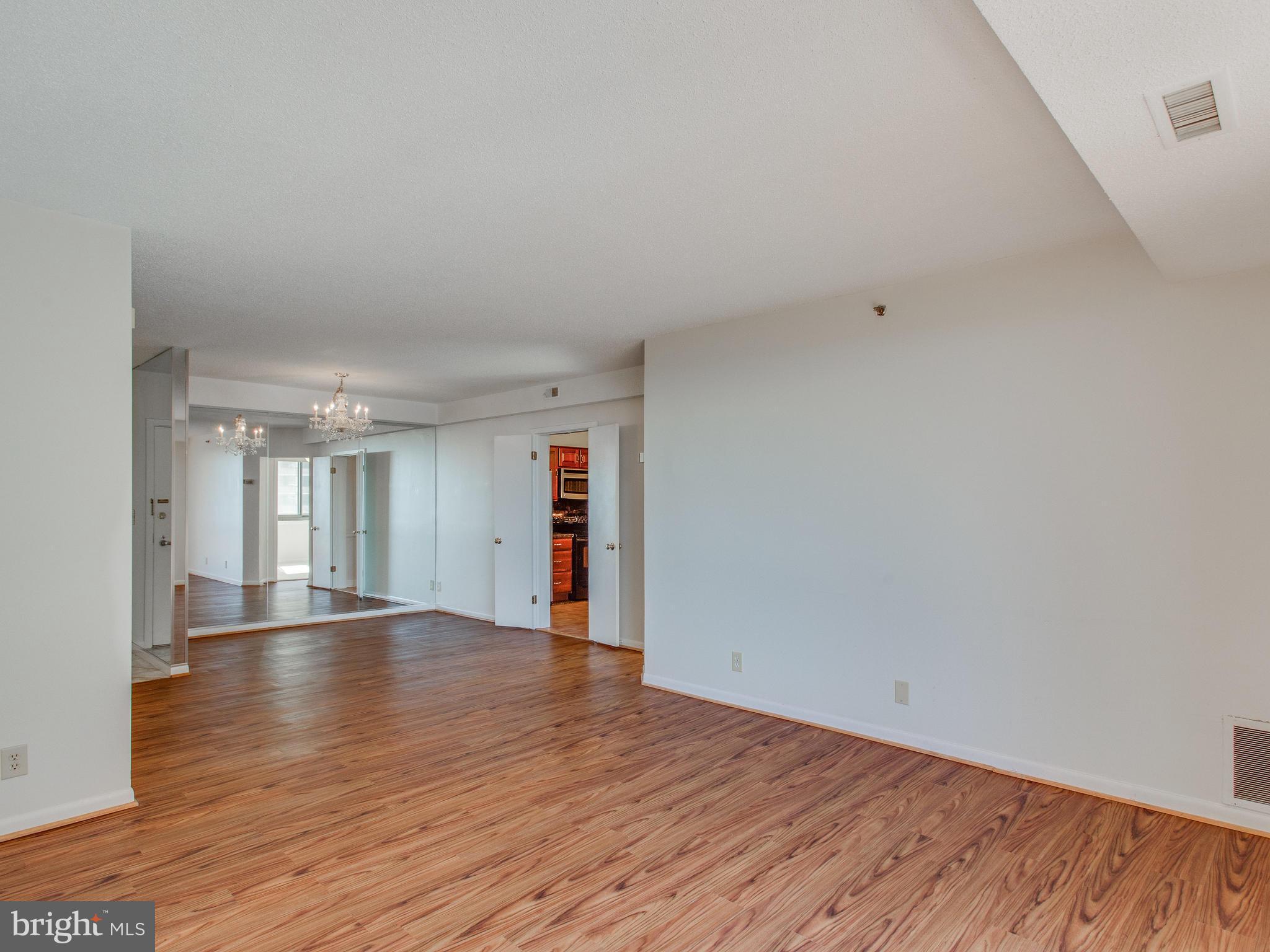 SKYLINE SQUARE CONDO - Residential Lease