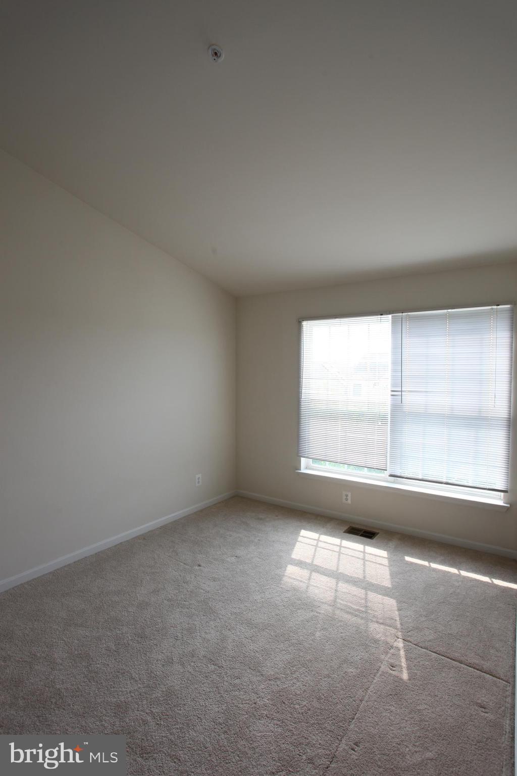 FALLSGROVE - Residential Lease