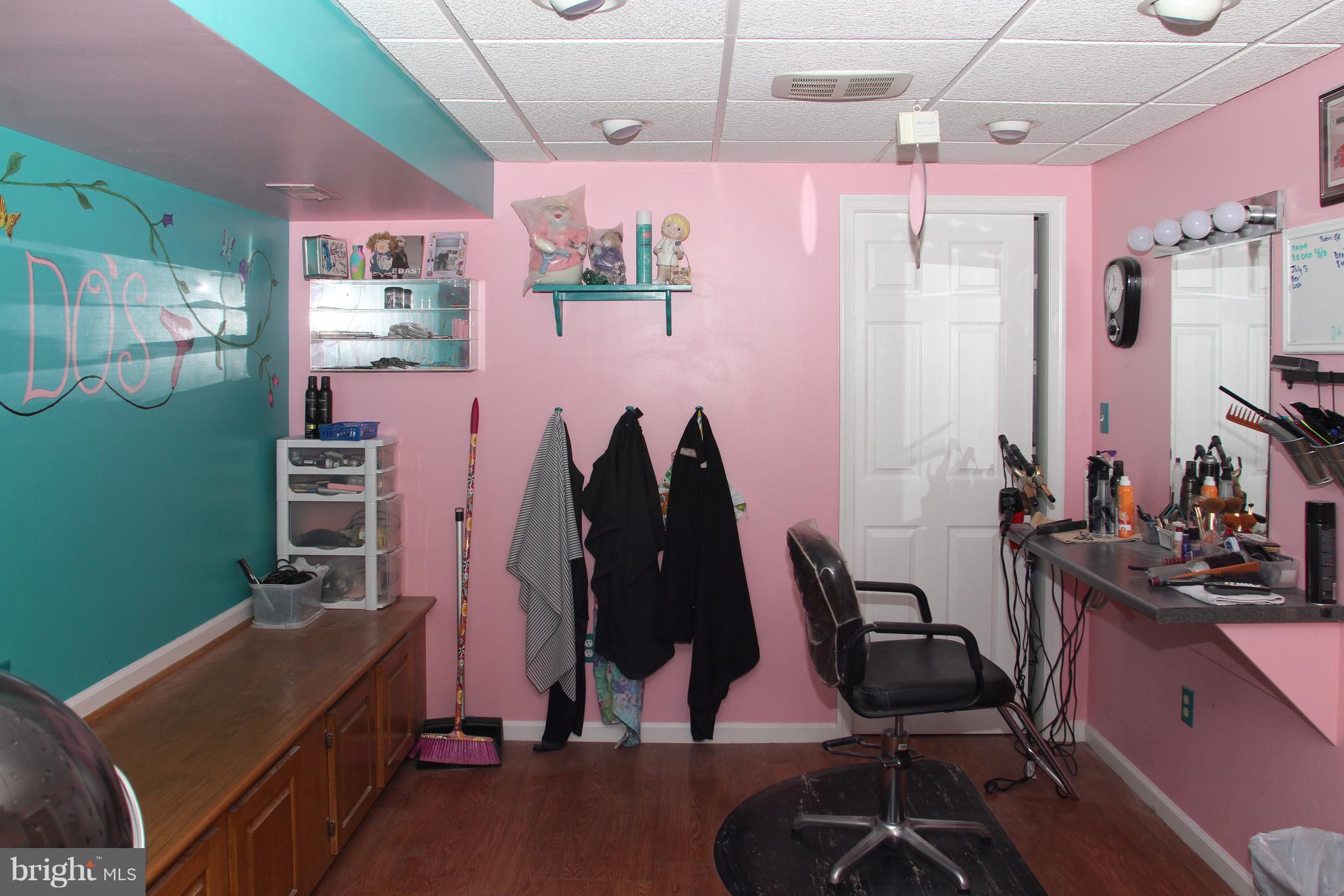 HAMPTON RIDGE - Residential