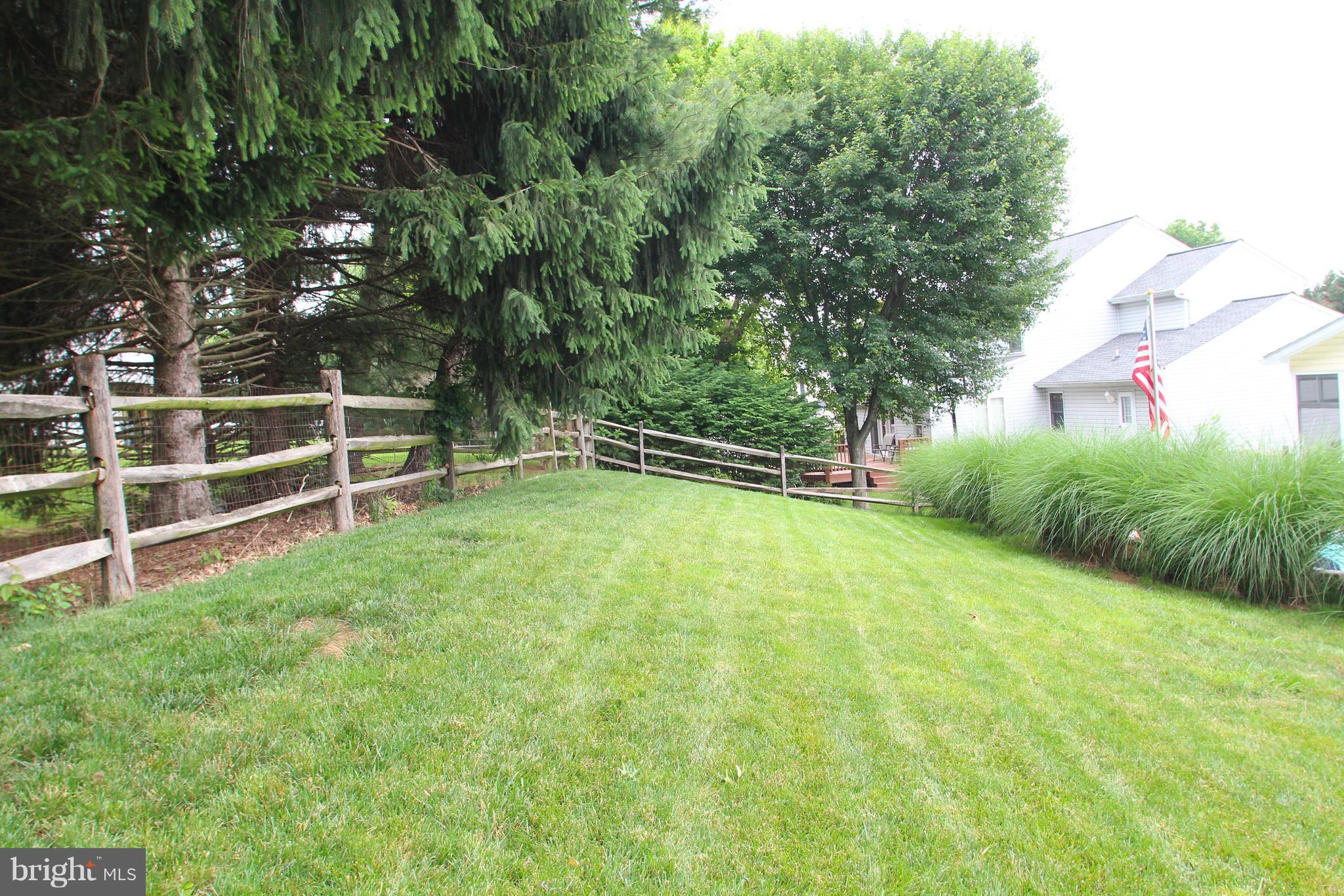 HAMPTON RIDGE - Residential