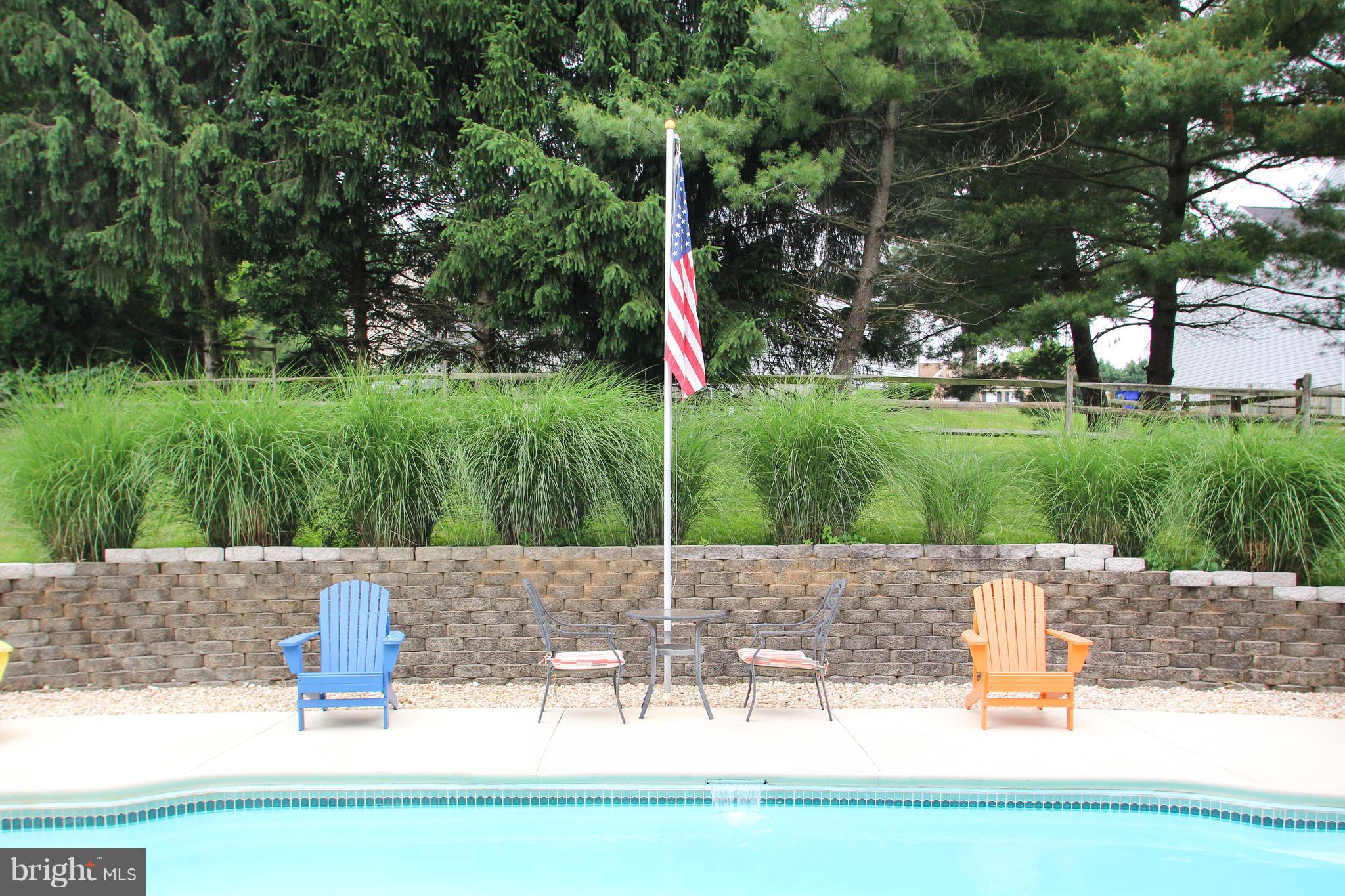 HAMPTON RIDGE - Residential