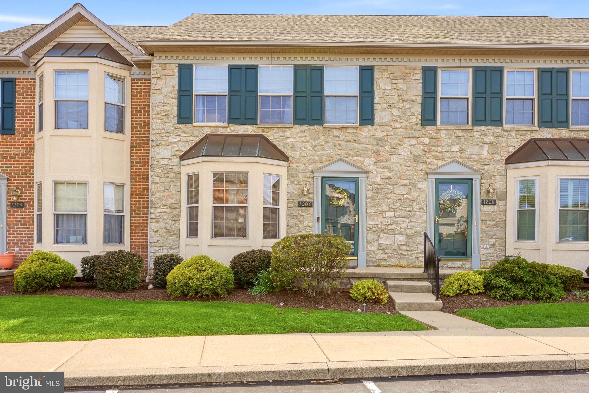 1206 COBBLESTONE LANE