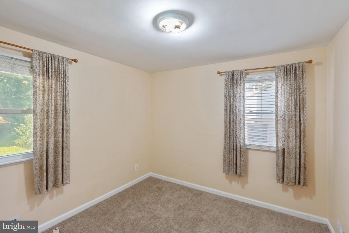 CONNECTICUT GARDENS - Residential