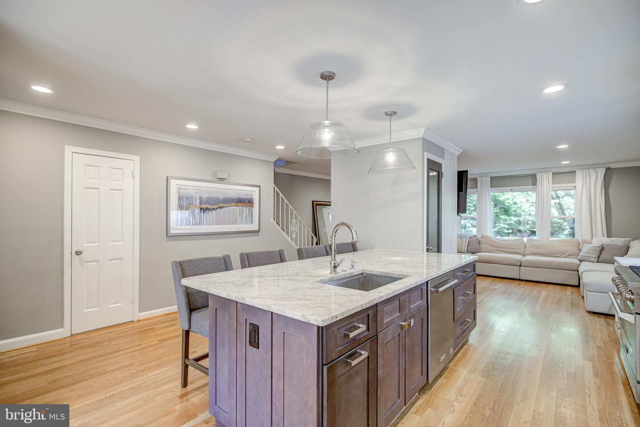 FALLS PLACE TOWNHOUSES - Residential