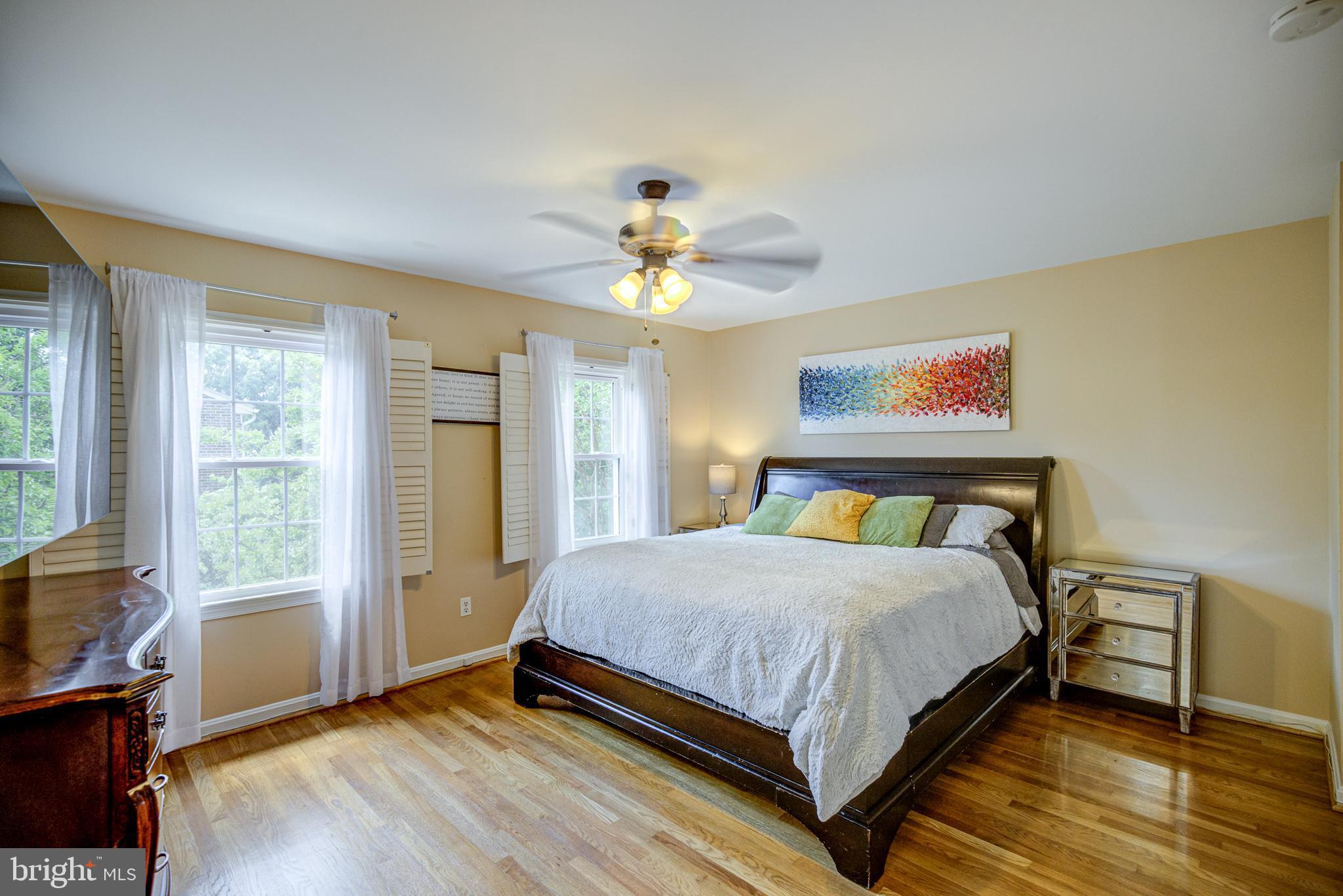 FALLS PLACE TOWNHOUSES - Residential