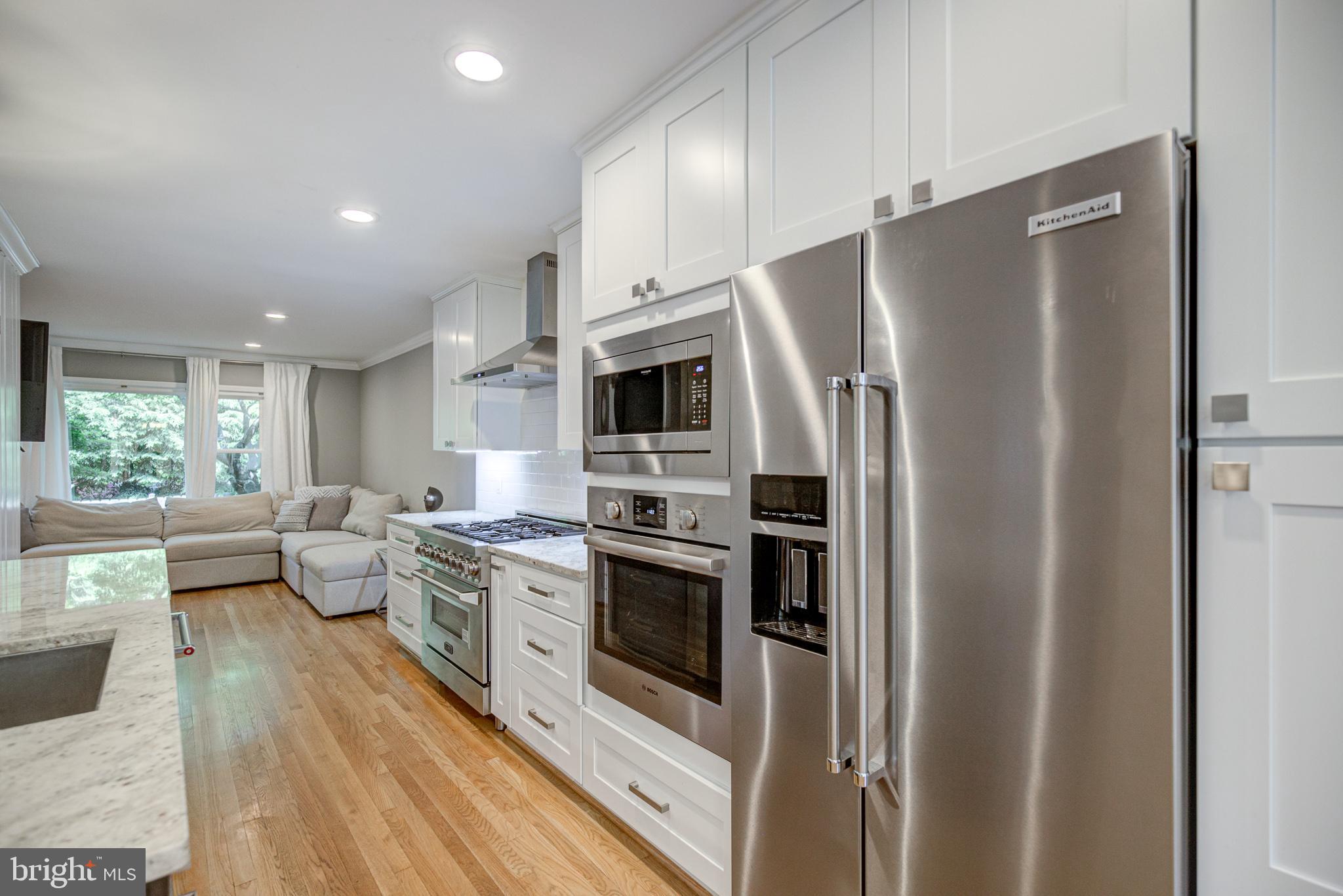 FALLS PLACE TOWNHOUSES - Residential